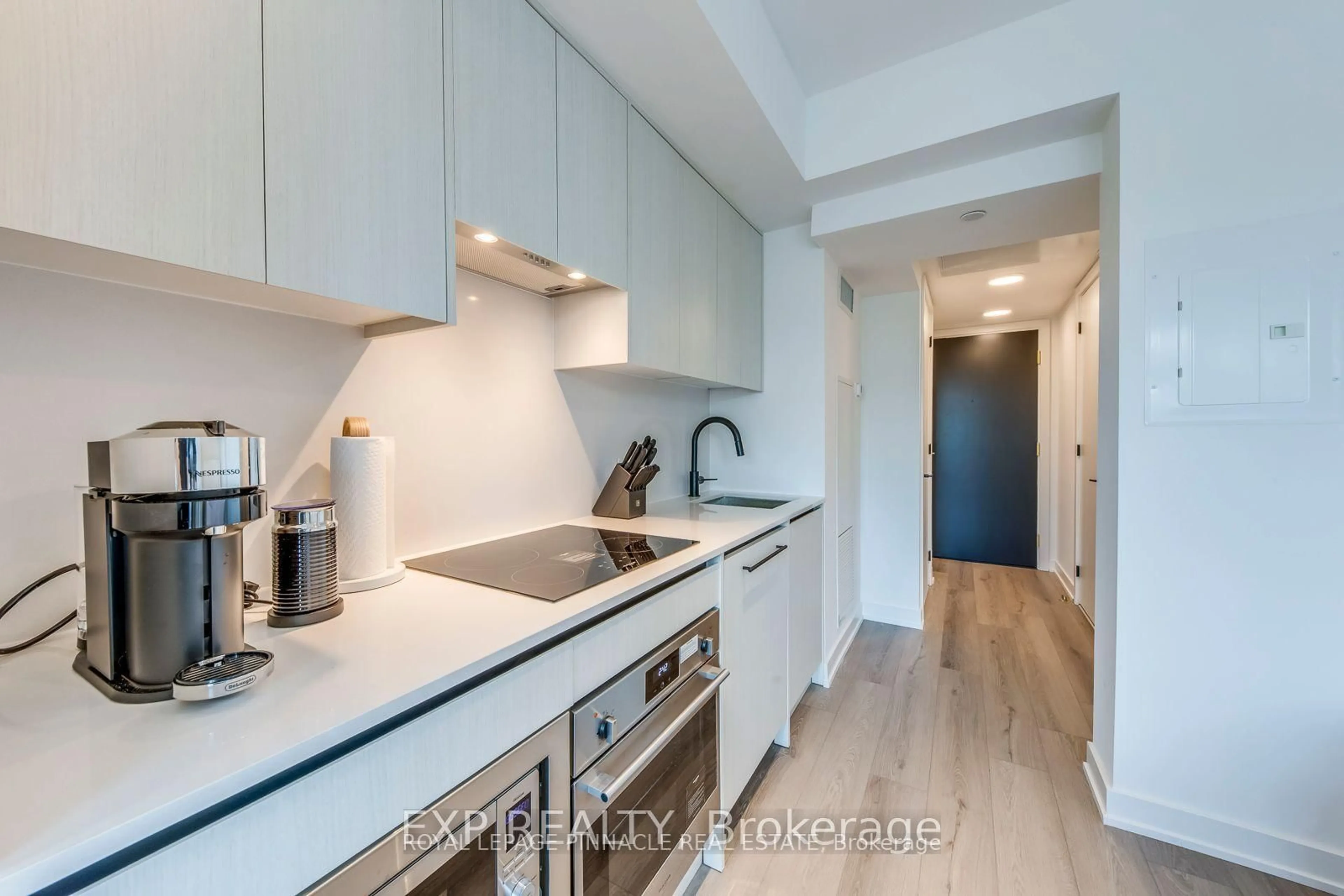 Unknown for 5 Lakeview Ave #415, Toronto Ontario M6J 0H3