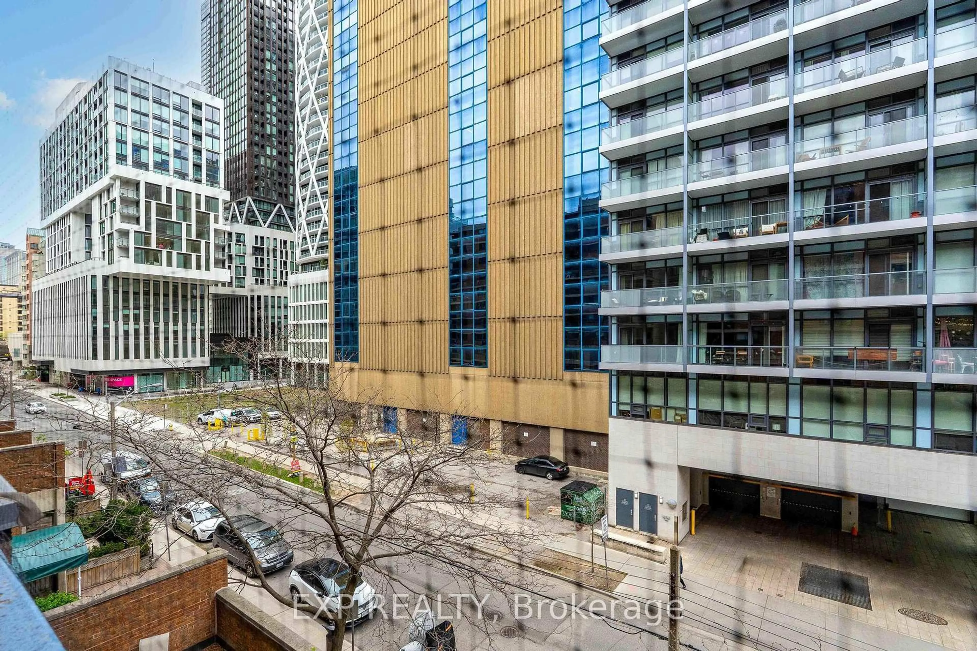 Unknown for 60 St Patrick St #435, Toronto Ontario M5T 2X5