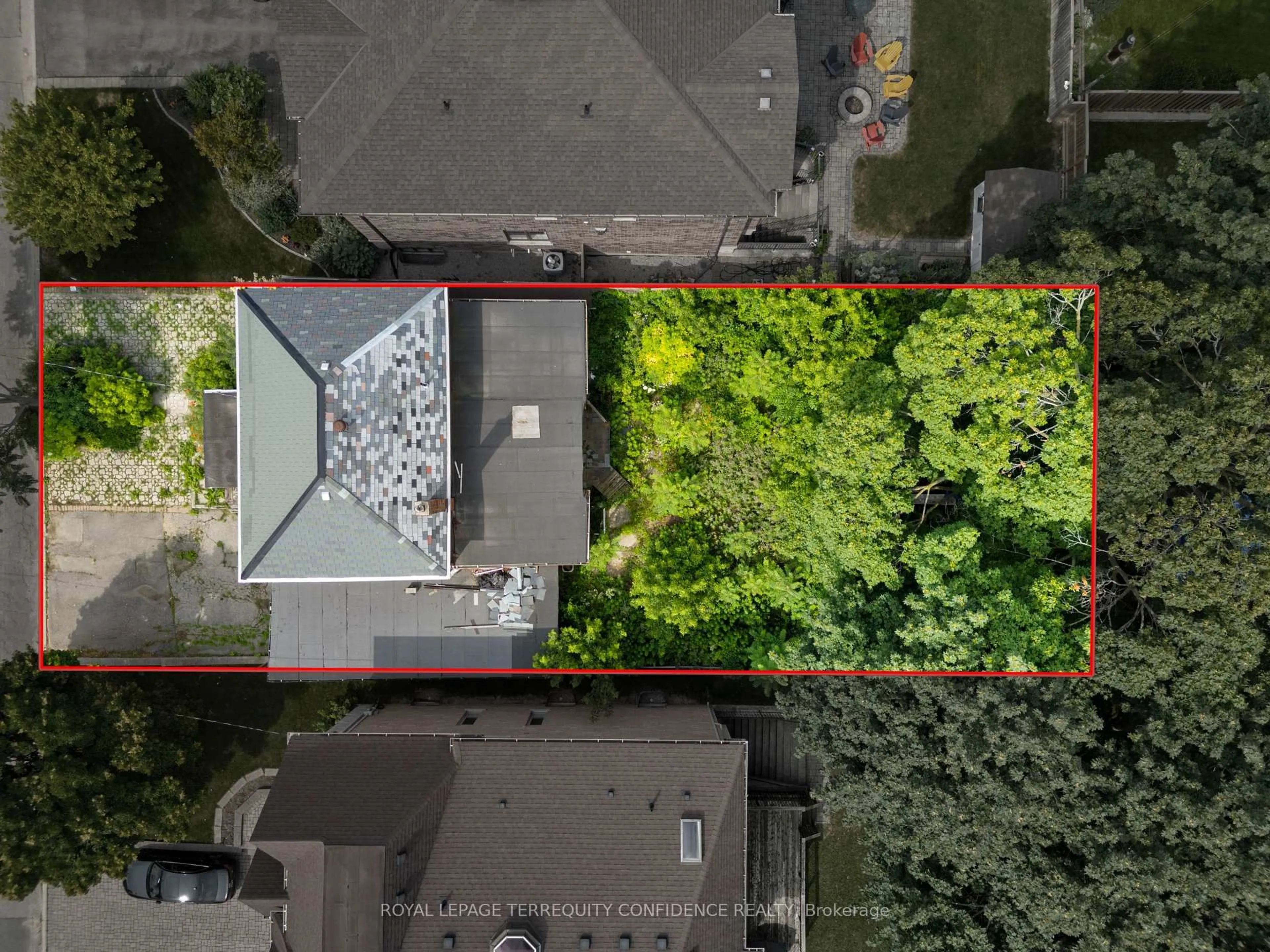 A pic from outside/outdoor area/front of a property/back of a property/a pic from drone, street for 66 Burndale Ave, Toronto Ontario M2N 1S7