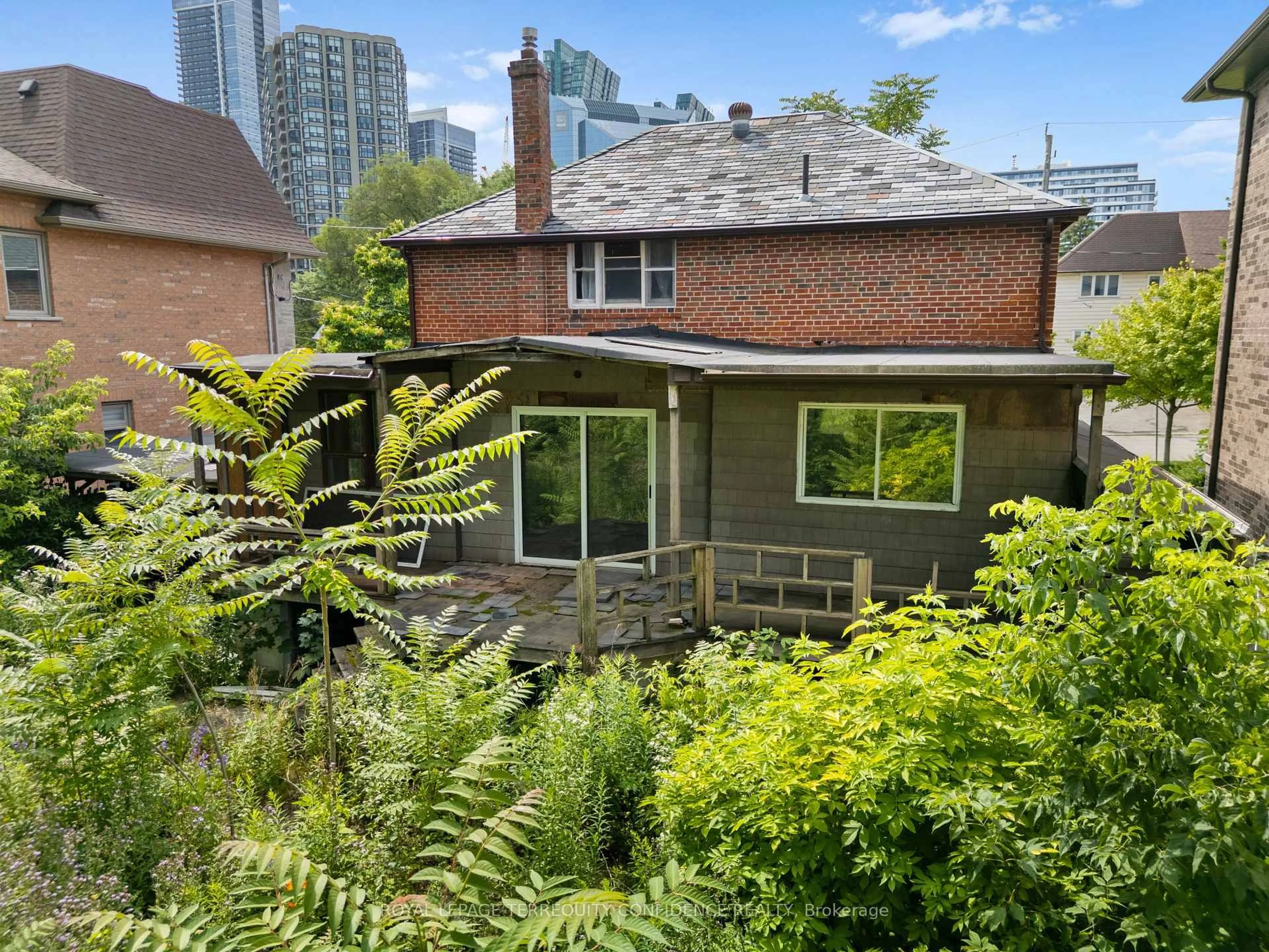 Patio, city buildings view from balcony for 66 Burndale Ave, Toronto Ontario M2N 1S7