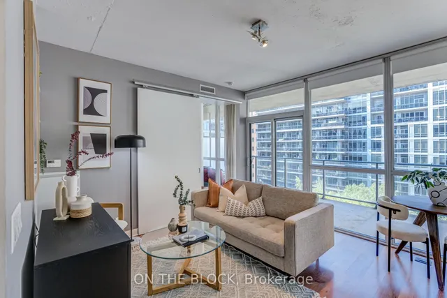 478 King St #616, Toronto 2
