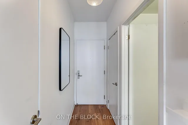 478 King St #616, Toronto 3
