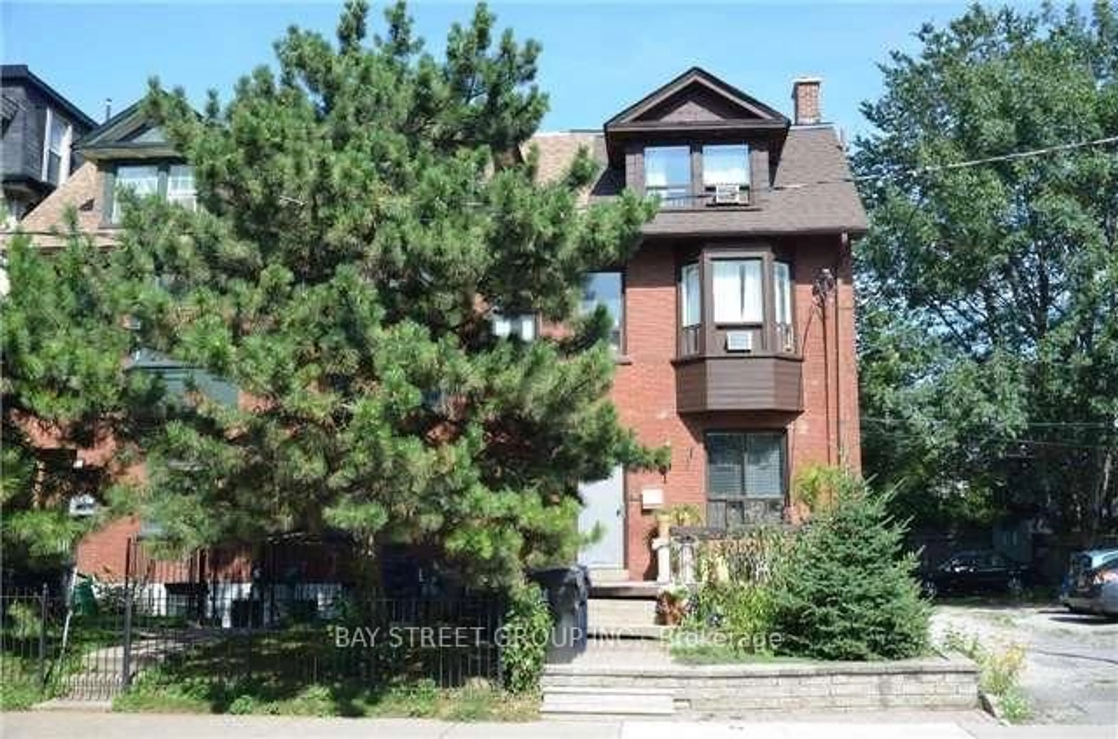 Home with brick exterior material, street for 3 Pembroke St, Toronto Ontario M5A 2N6