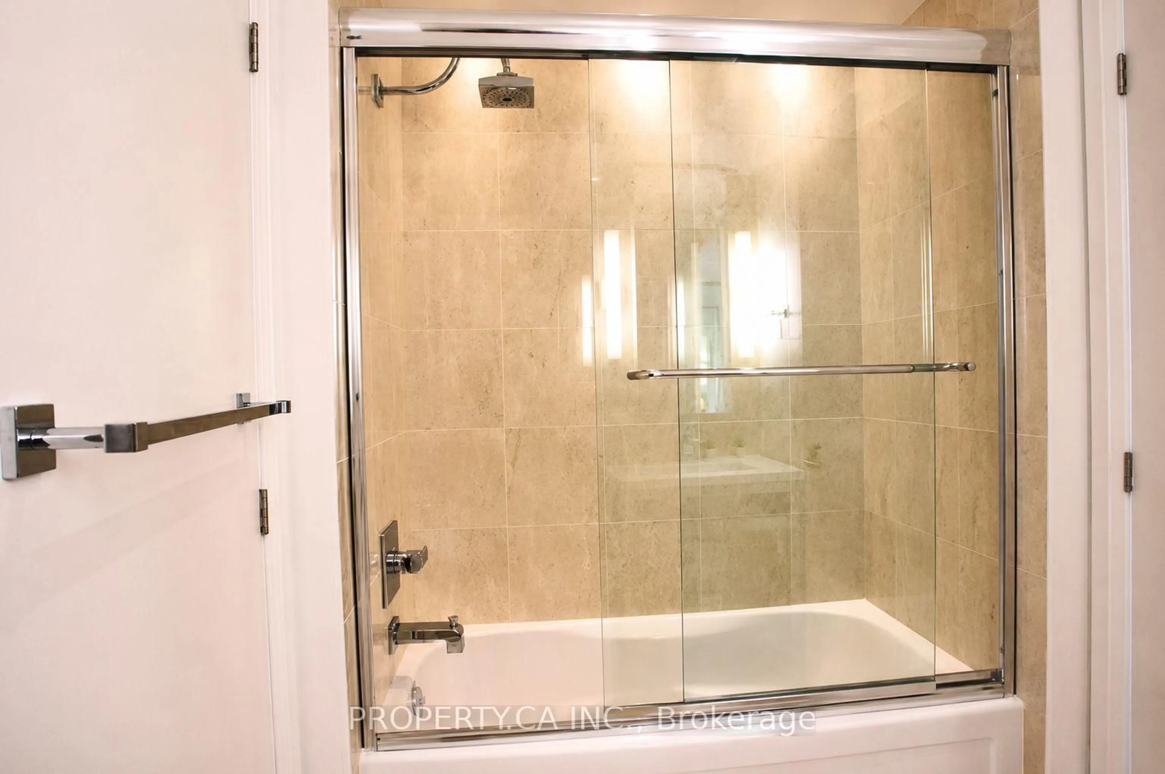 Contemporary bathroom, ceramic/tile floor for 80 John St #2904, Toronto Ontario M5V 3X4