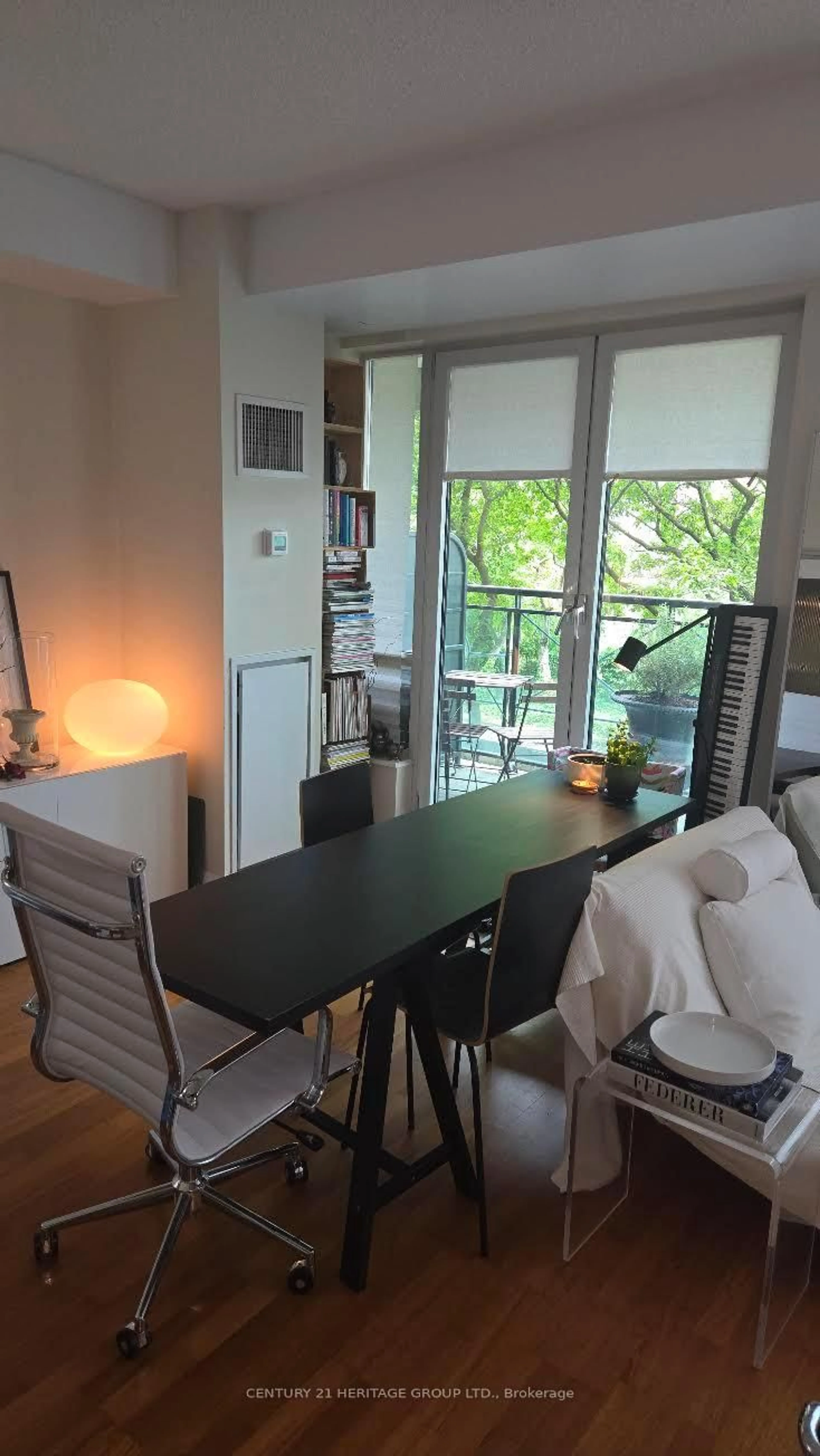 A pic of a room for 20 Scrivener Sq #312, Toronto Ontario M4W 3X9