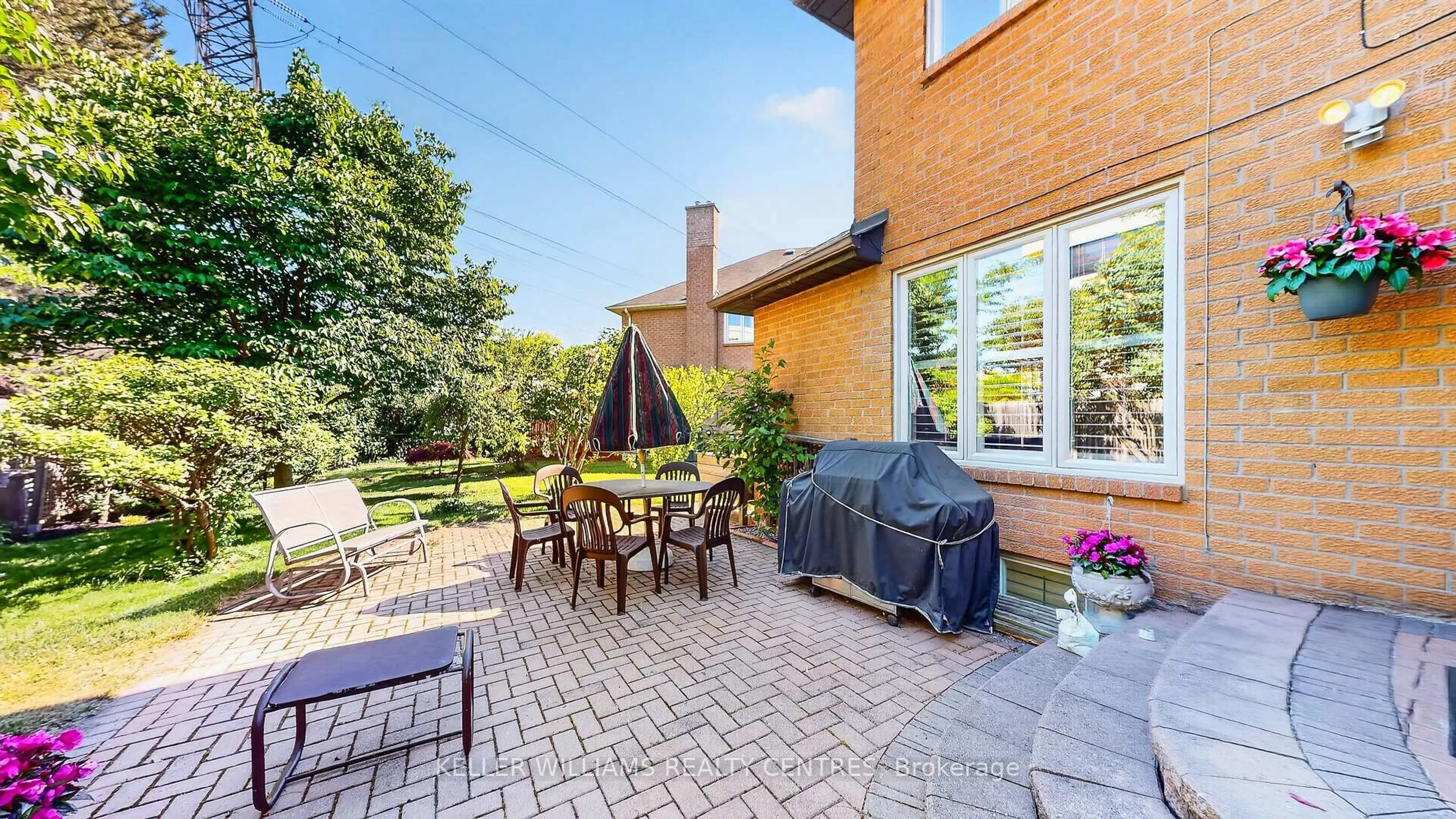Patio, street for 69 Gustav Cres, Toronto Ontario M2M 4G9
