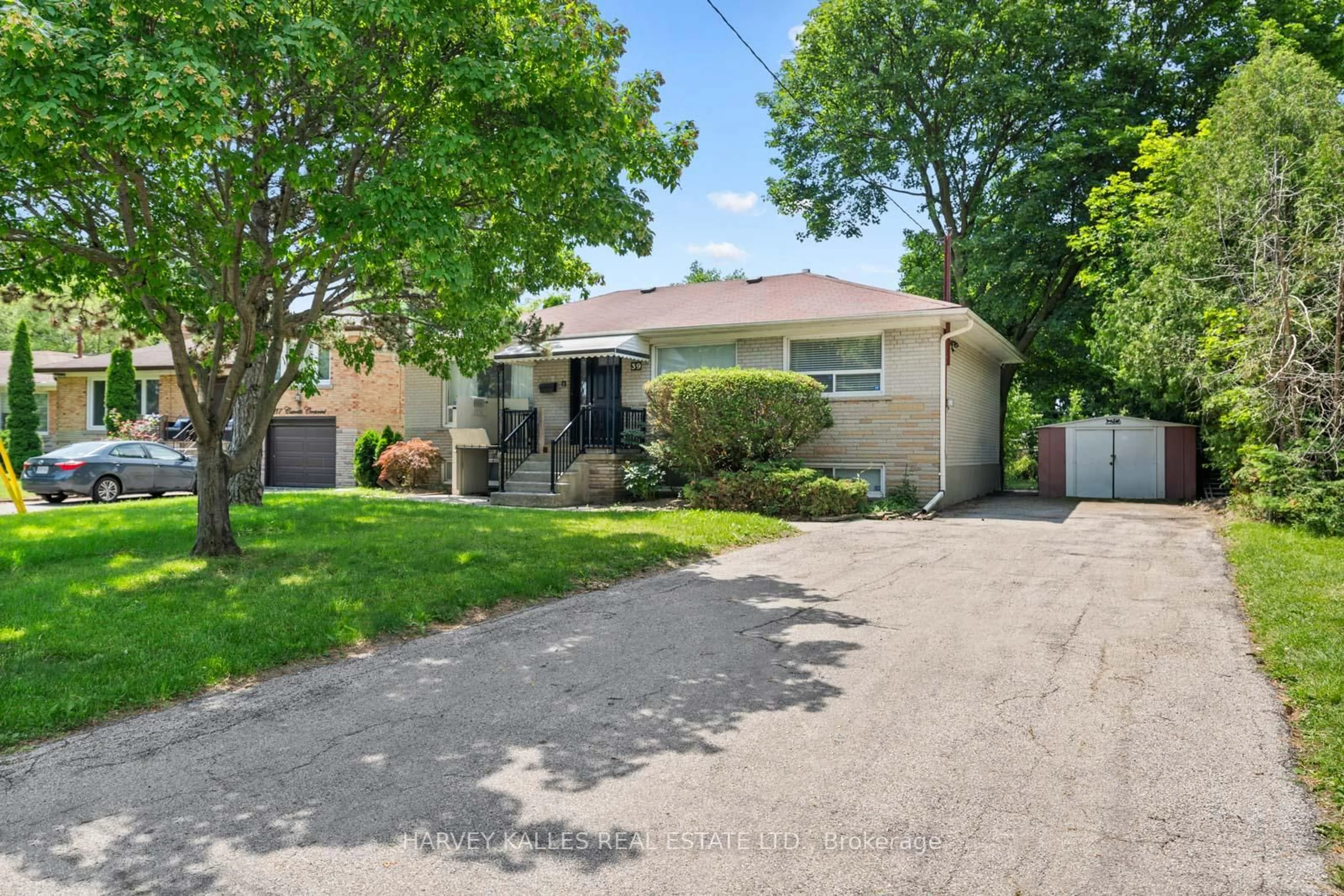 Unknown for 39 Cavotti Cres, Toronto Ontario M3H 4V3