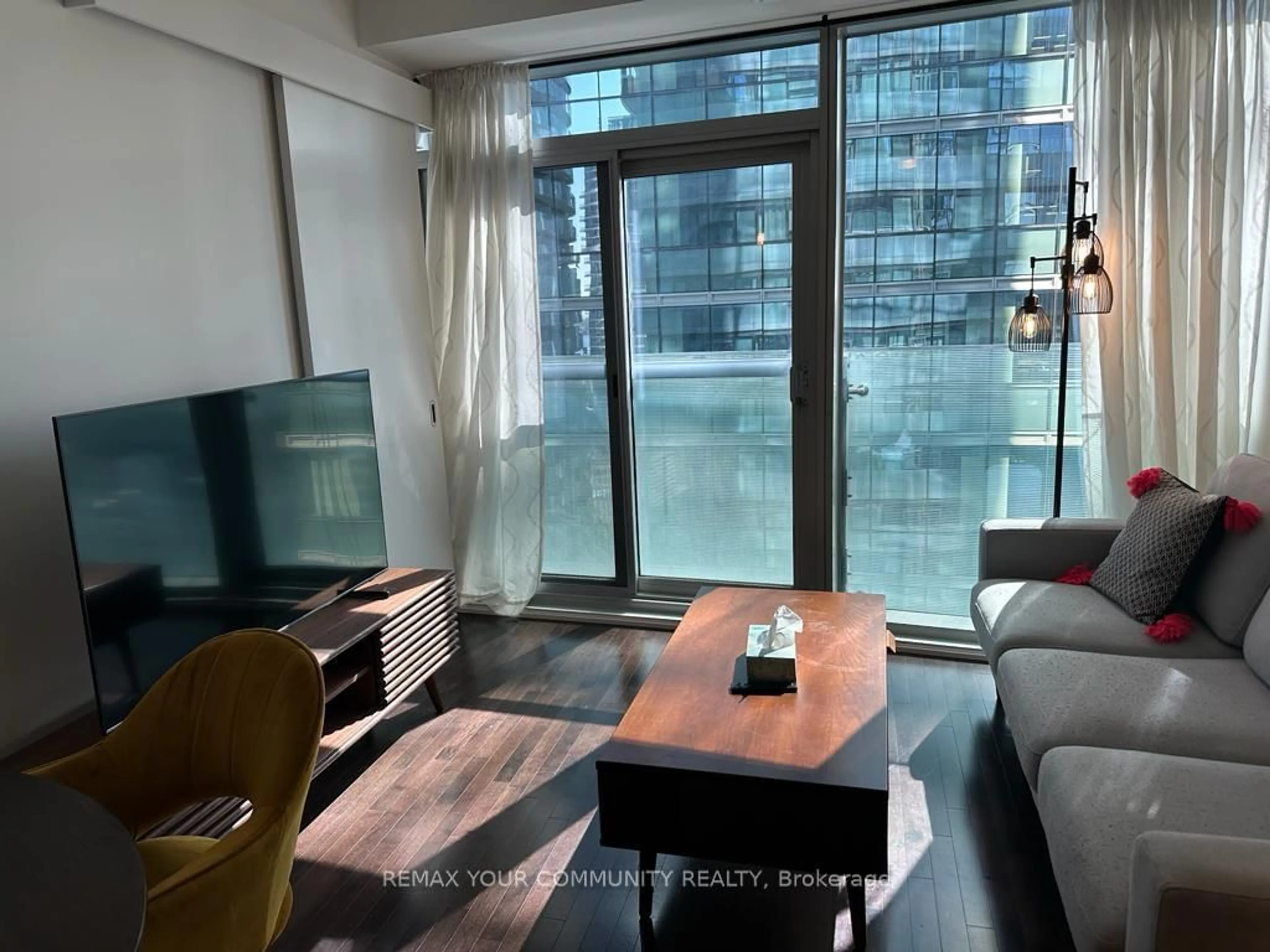 Living room with furniture, unknown for 14 York St #1709, Toronto Ontario M5J 0B1