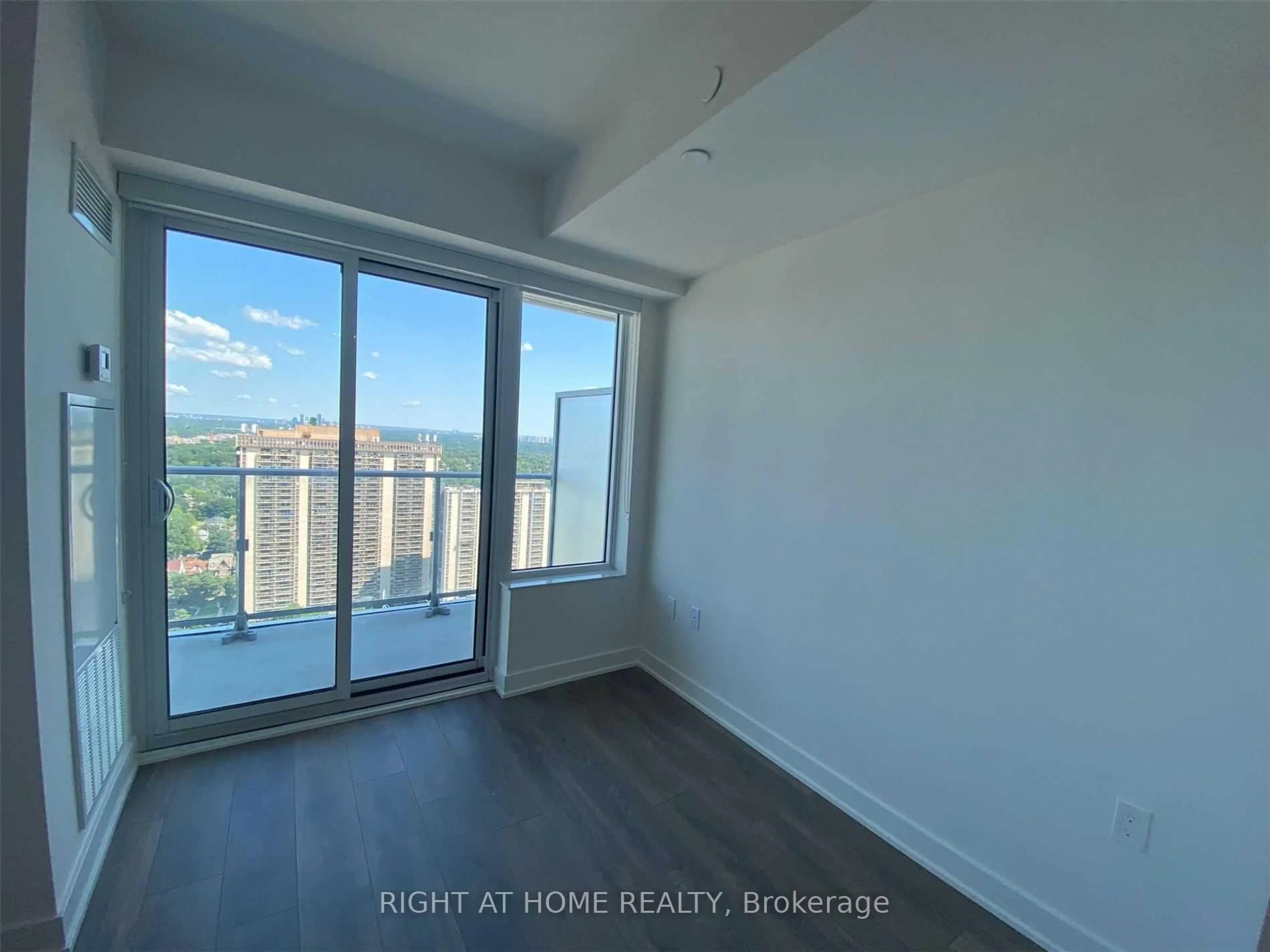 A pic of a room for 99 Broadway Ave #2912, Toronto Ontario M4P 0E3