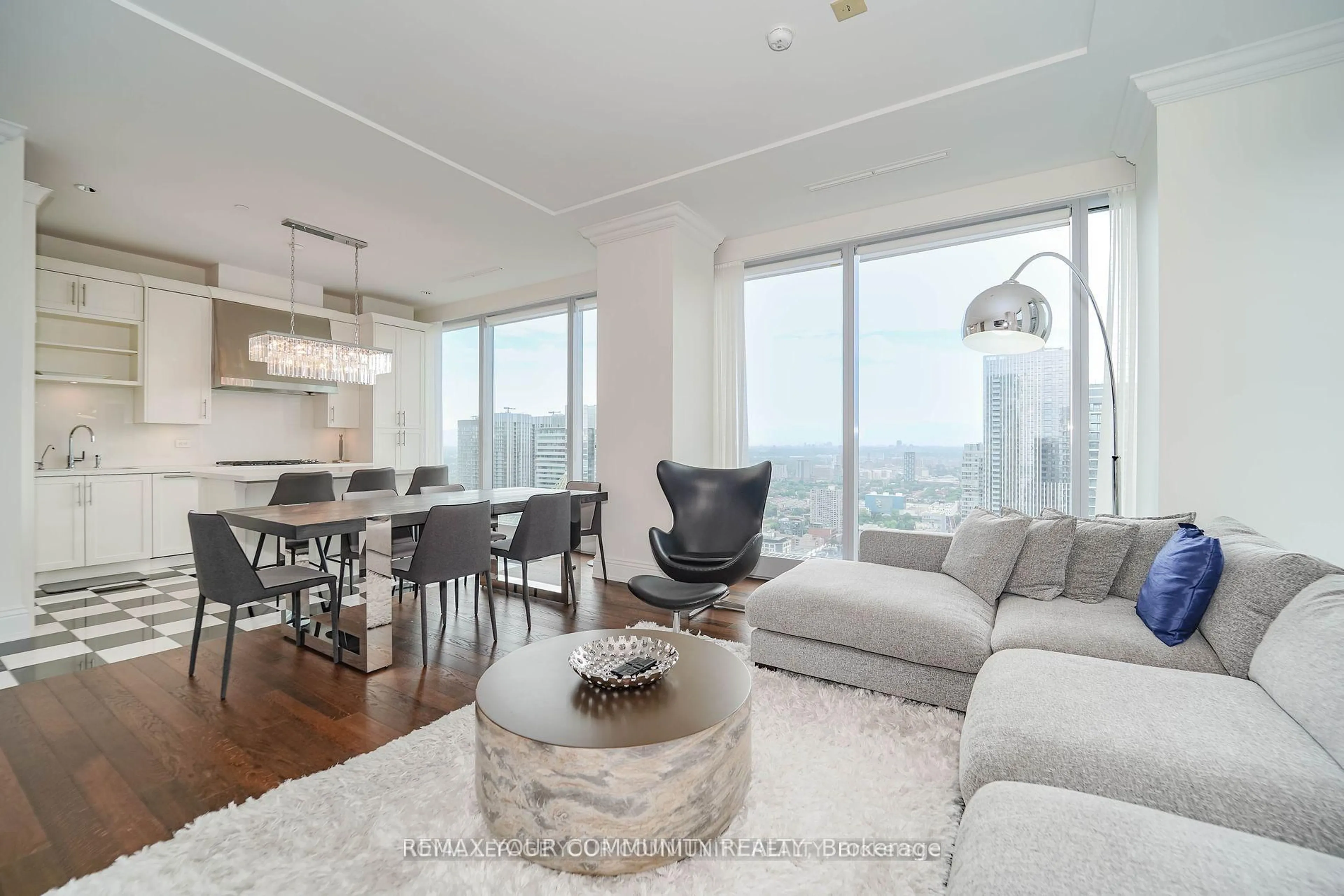 Living room with furniture, unknown for 183 Wellington St #3903, Toronto Ontario M5V 0A1