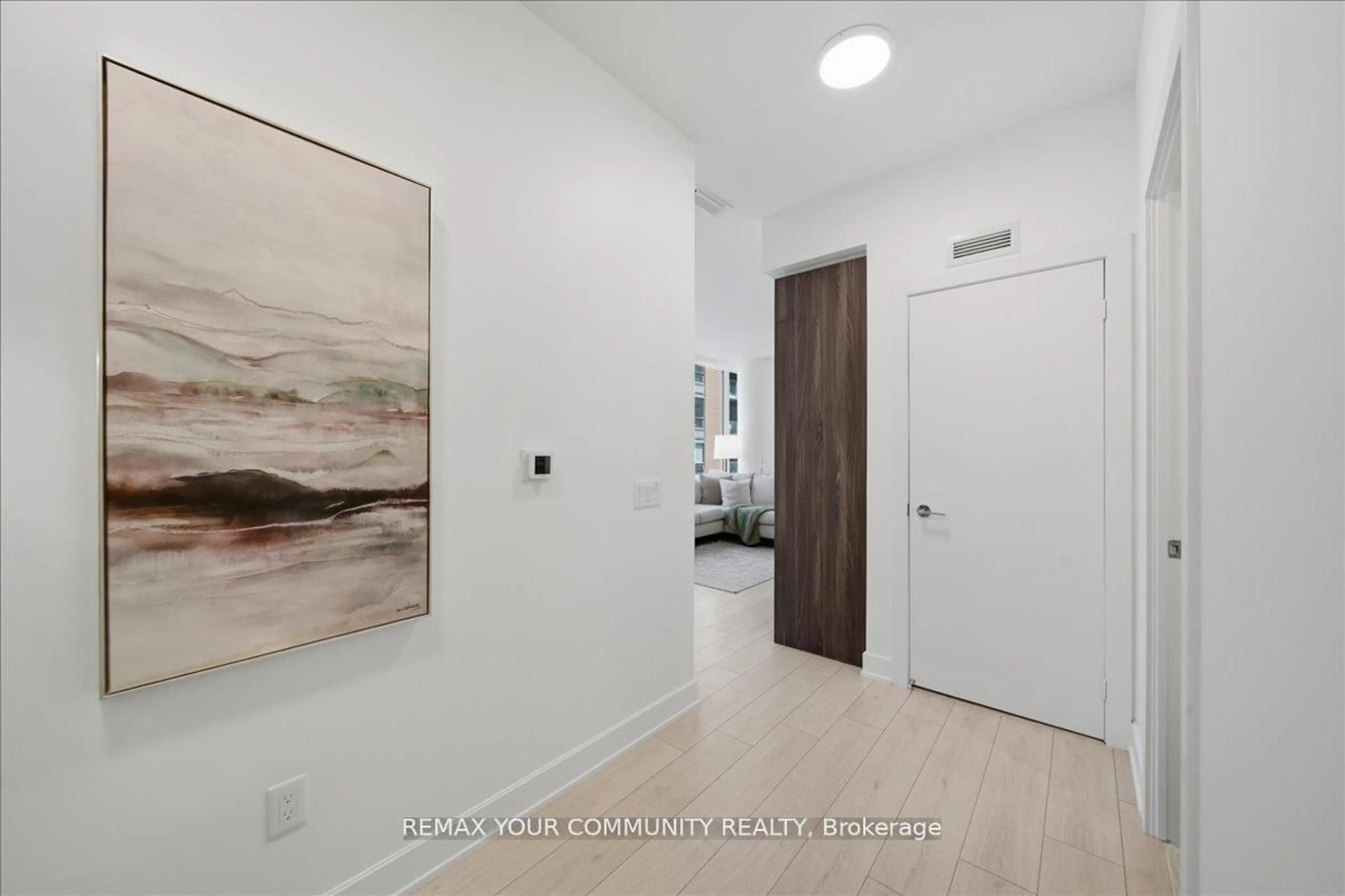 Indoor entryway for 15 Mercer St #1806, Toronto Ontario M5V 1H2