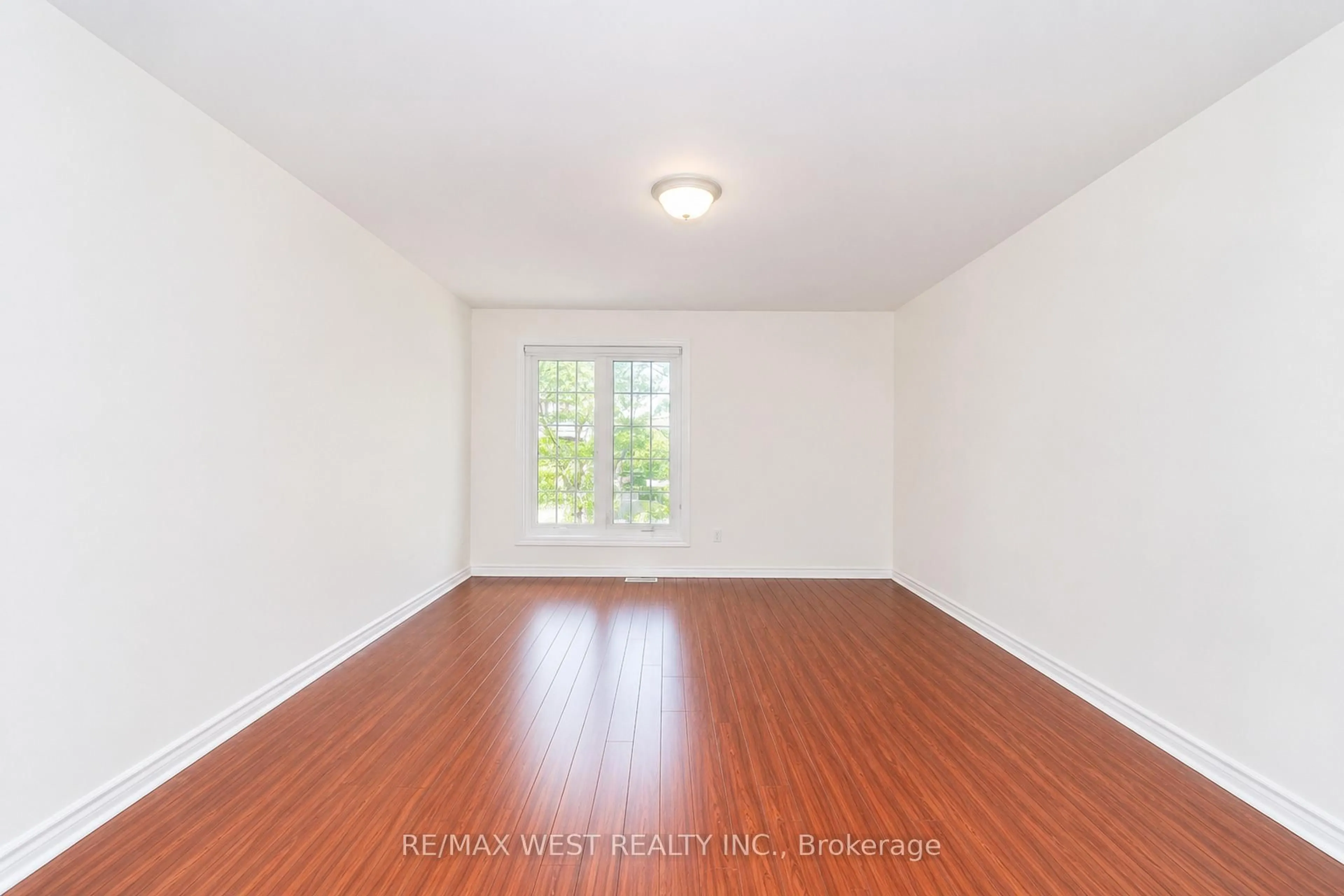 A pic of a room for 757 Sheppard Ave #11, Toronto Ontario M3H 2S9