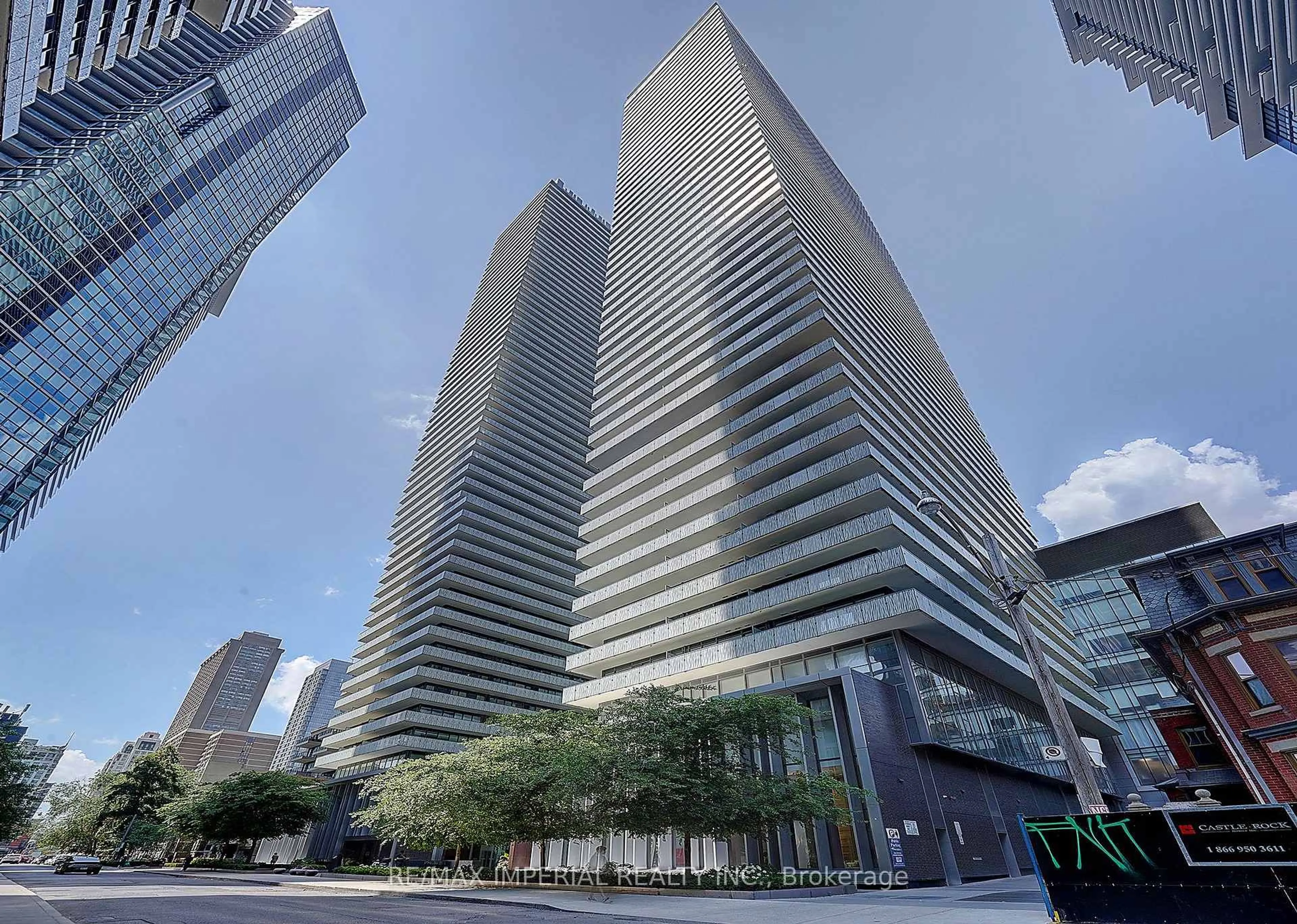 Indoor foyer for 50 Charles St #LPH4907, Toronto Ontario M4Y 0C3