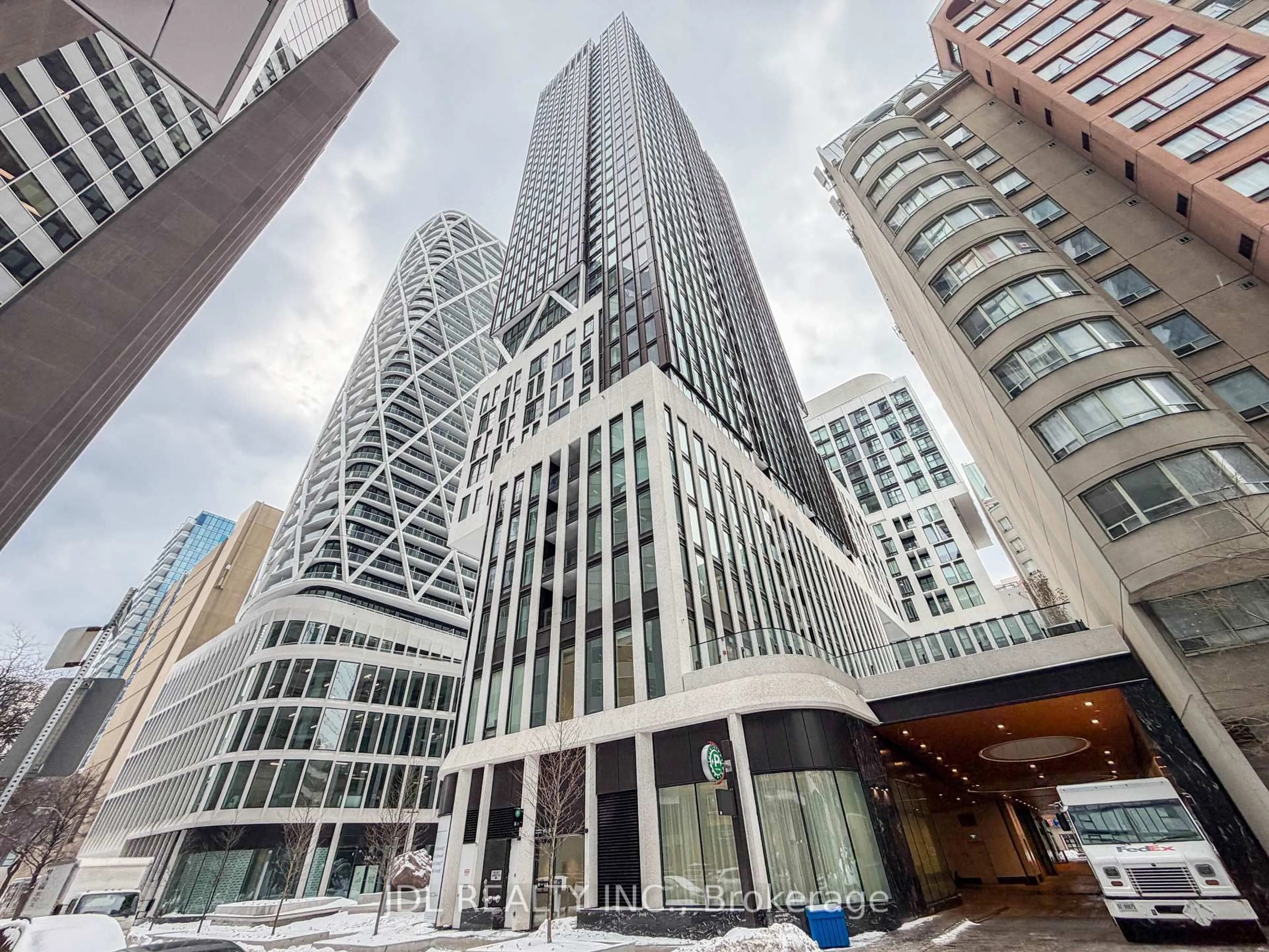 Indoor foyer for 238 Simcoe St #3709, Toronto Ontario M5T 0E2