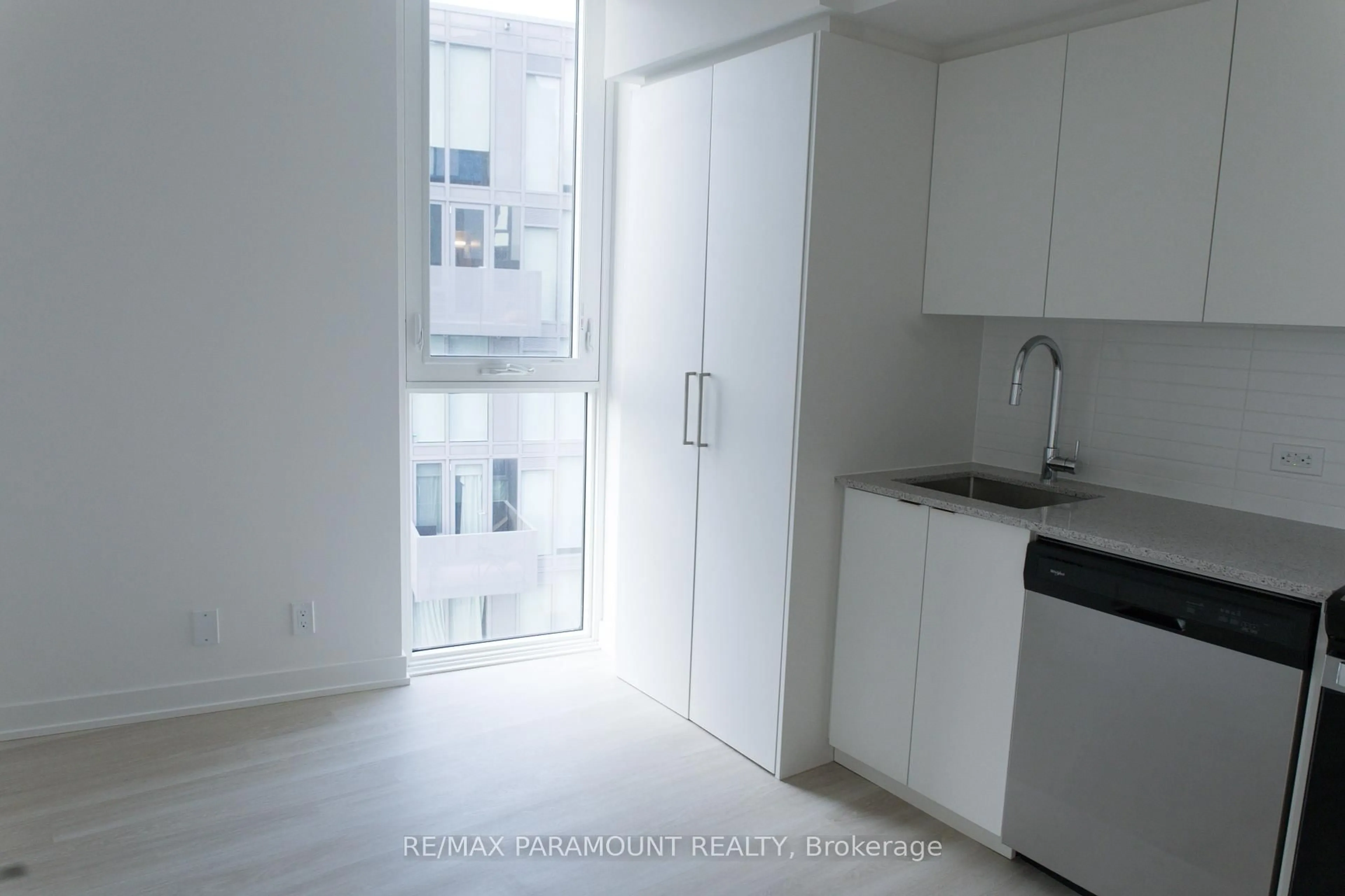 Unknown for 30 Tretti Way #1111, Toronto Ontario M3H 0E3