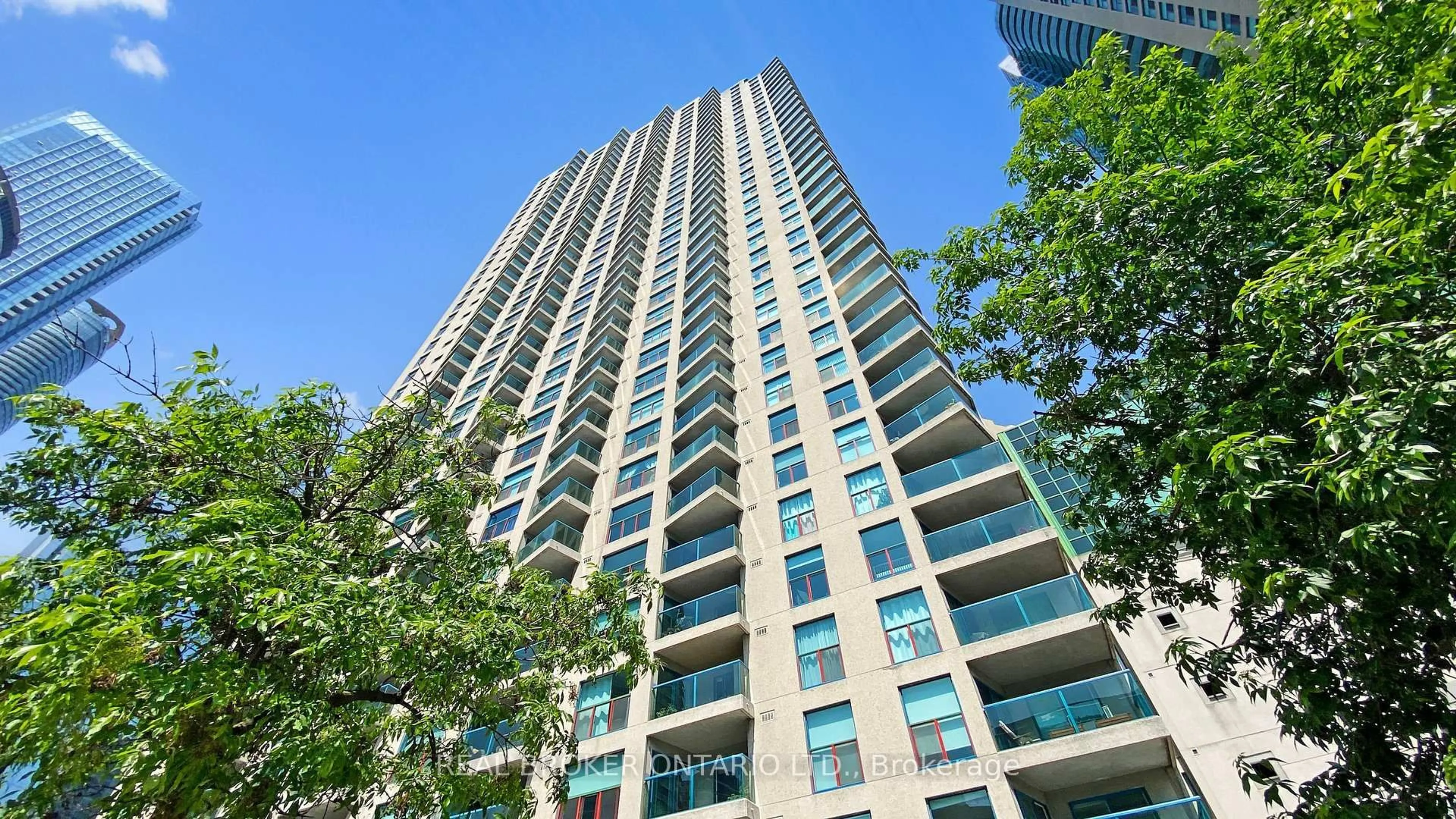Unknown for 99 Harbour Sq #2108, Toronto Ontario M5J 2H2