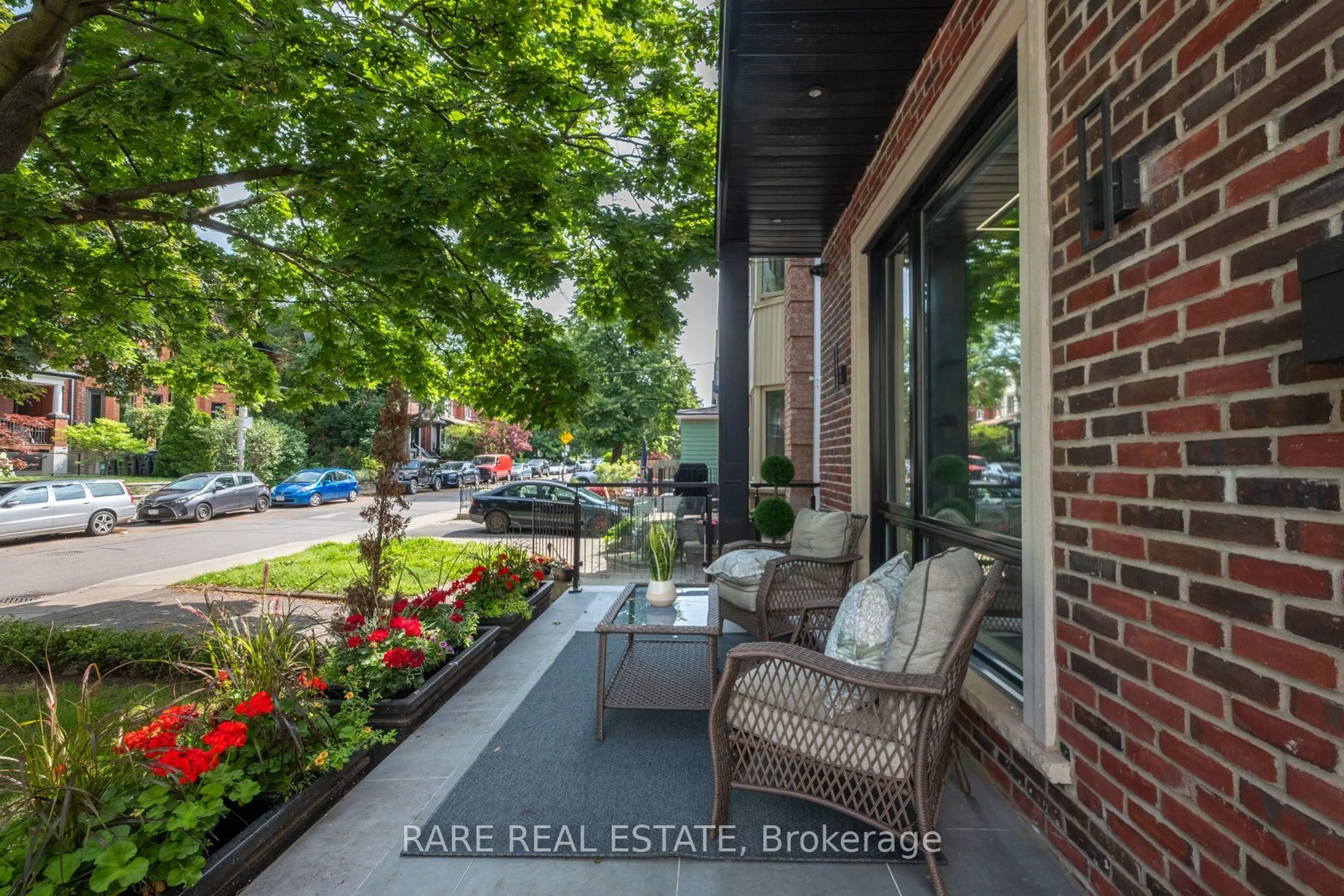Patio, street for 61 Shannon St, Toronto Ontario M6J 2E6