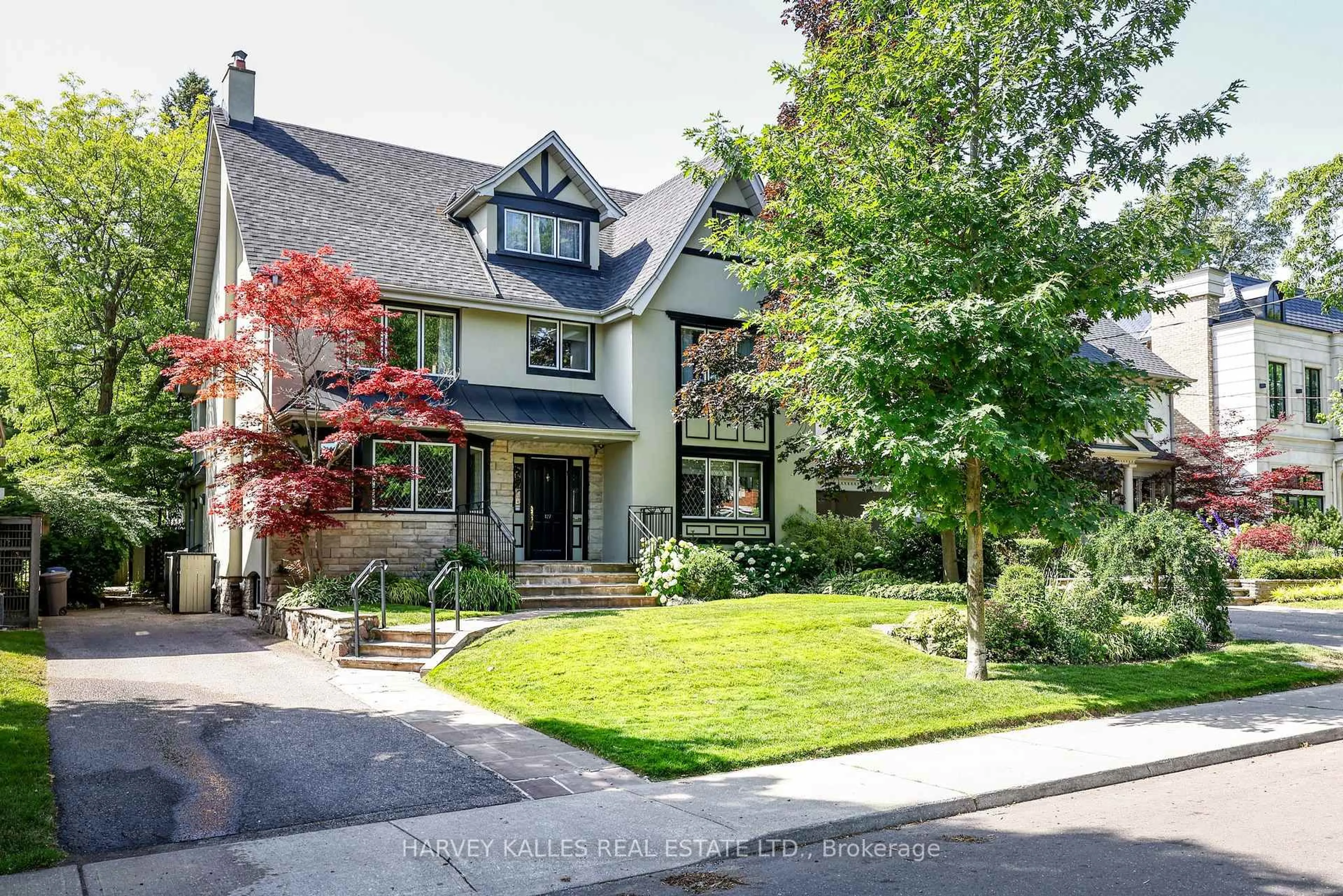 Home with brick exterior material, street for 127 Strathallan Blvd, Toronto Ontario M5N 1S9