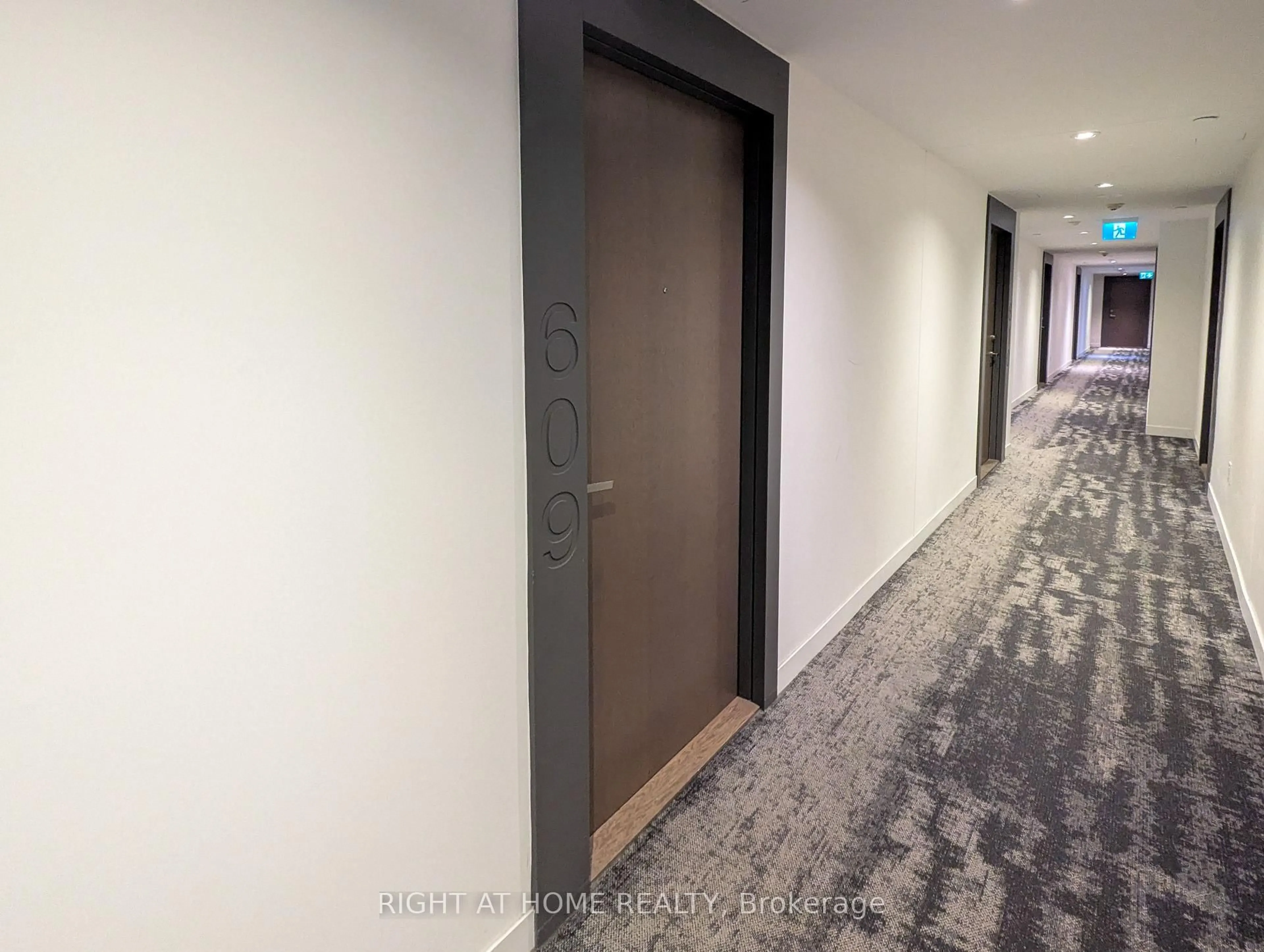 Indoor foyer for 15 Lower Jarvis St #609, Toronto Ontario M5E 0C4