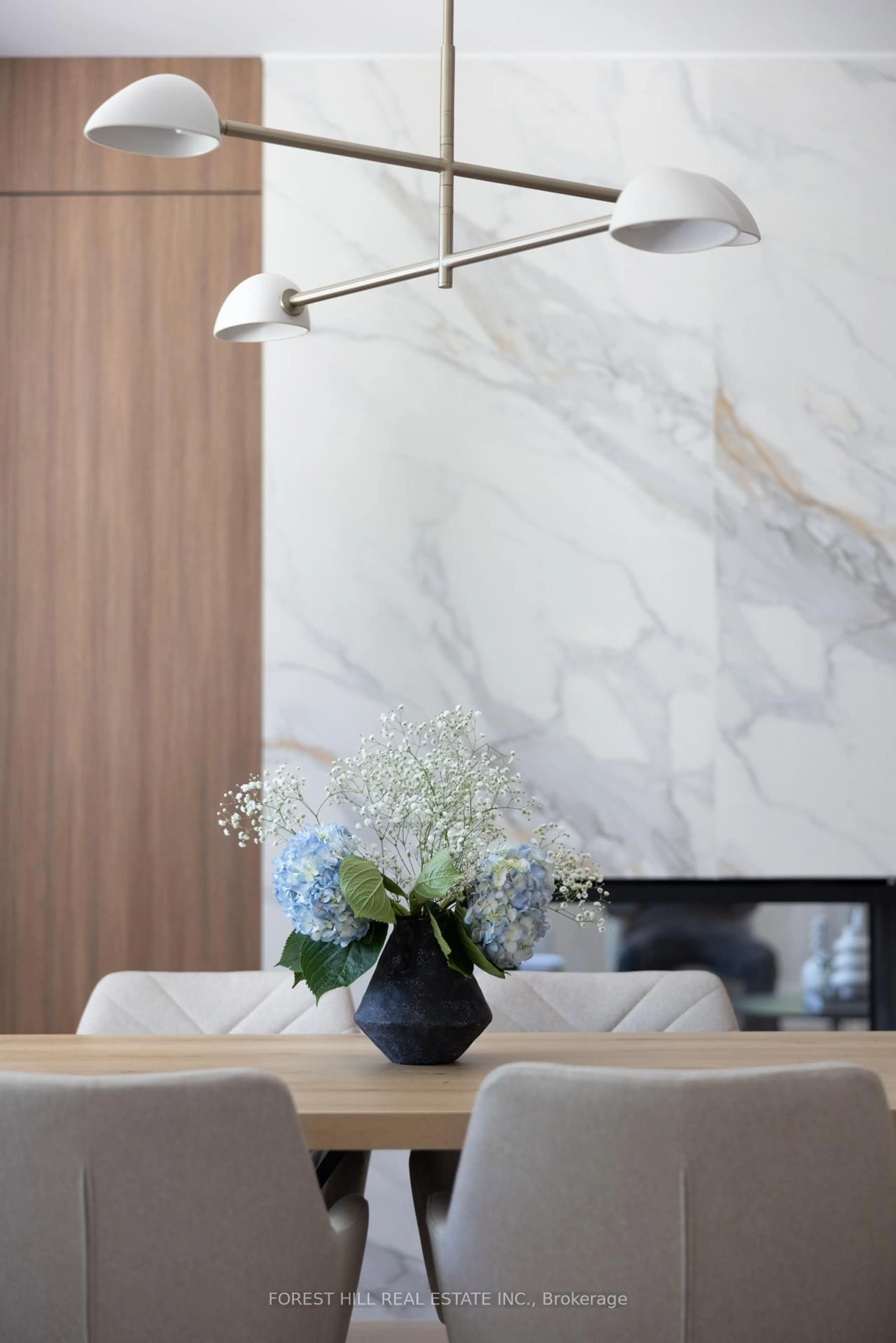 Contemporary kitchen, unknown for 52 Roxborough Dr, Toronto Ontario M4W 1X1