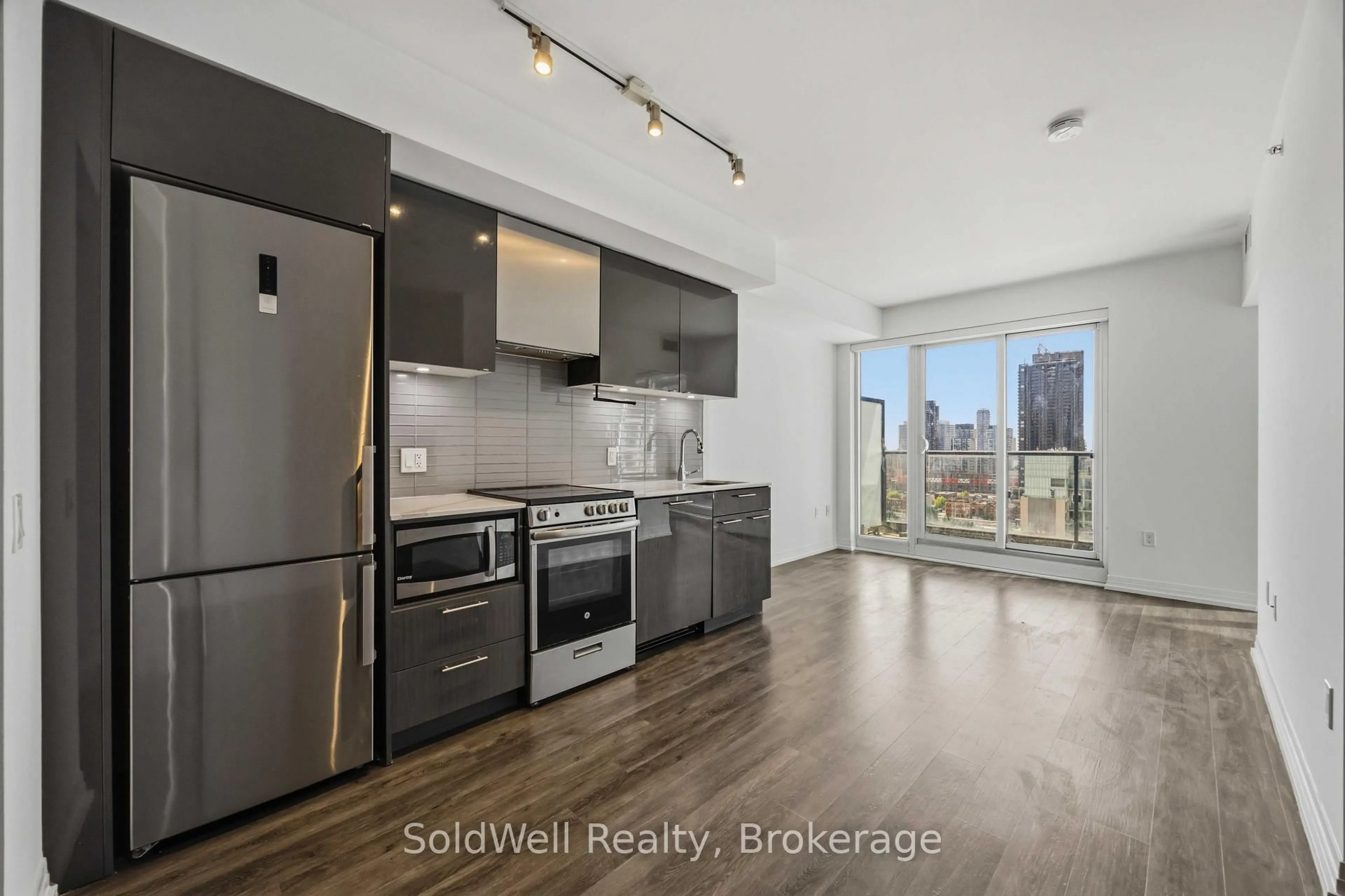 Open concept kitchen, unknown for 251 Jarvis St #1720, Toronto Ontario M5B 0C3