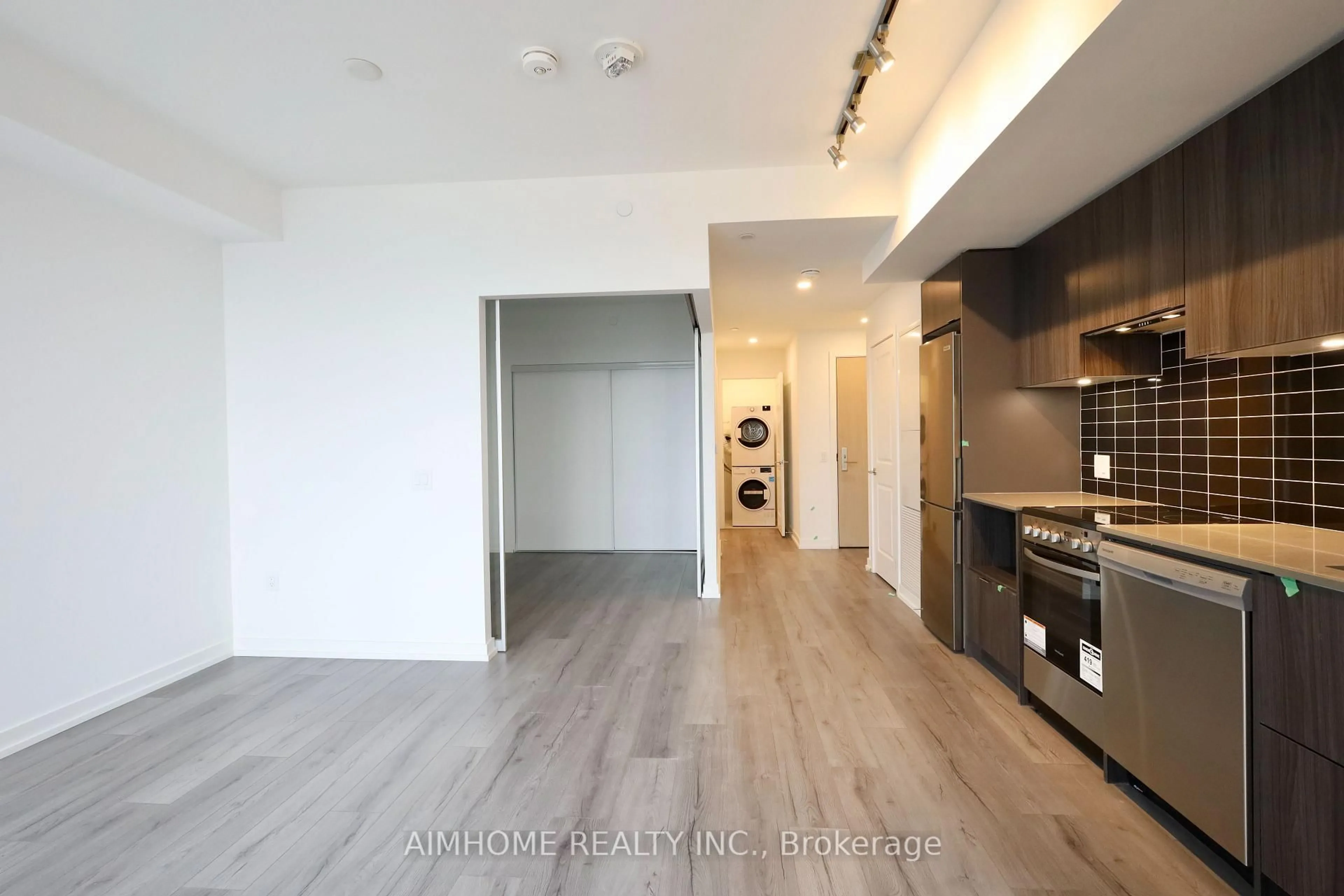 Unknown for 395 Bloor St #4805, Toronto Ontario M4W 0B4