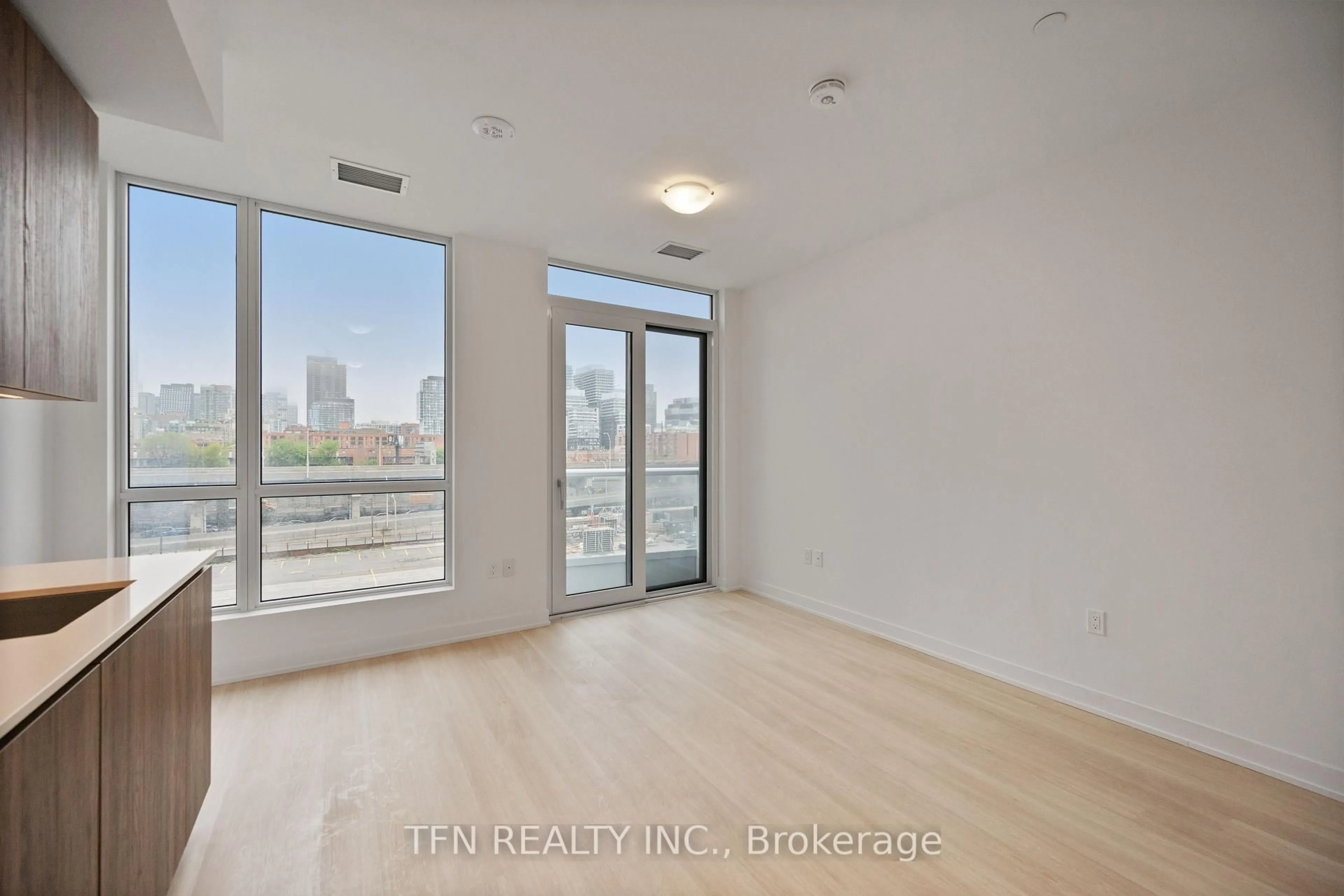 A pic of a room for 15 Richardson St #504, Toronto Ontario M5A 0Y5
