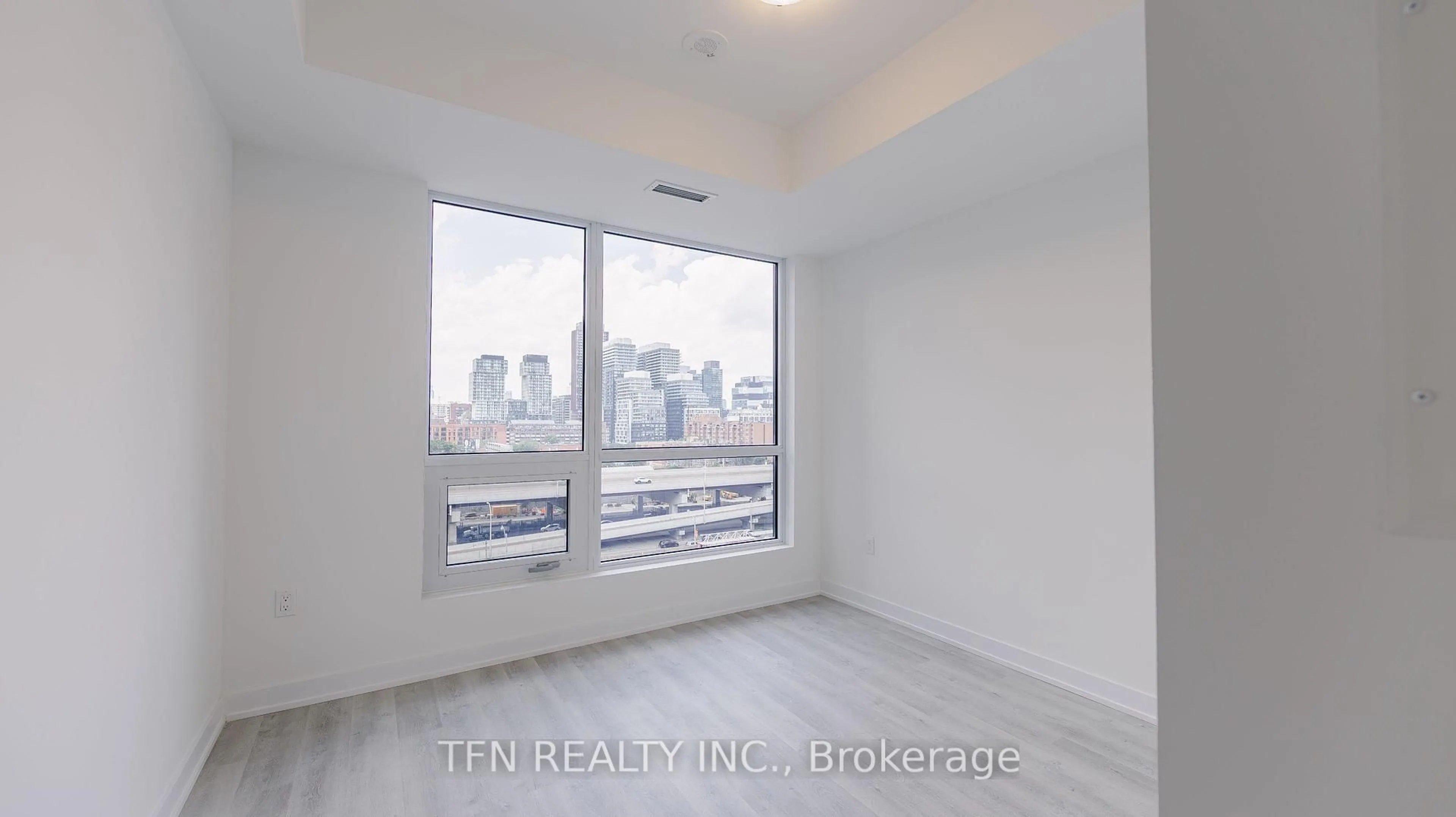 A pic of a room for 15 Richardson St #801, Toronto Ontario M5A 0Y5