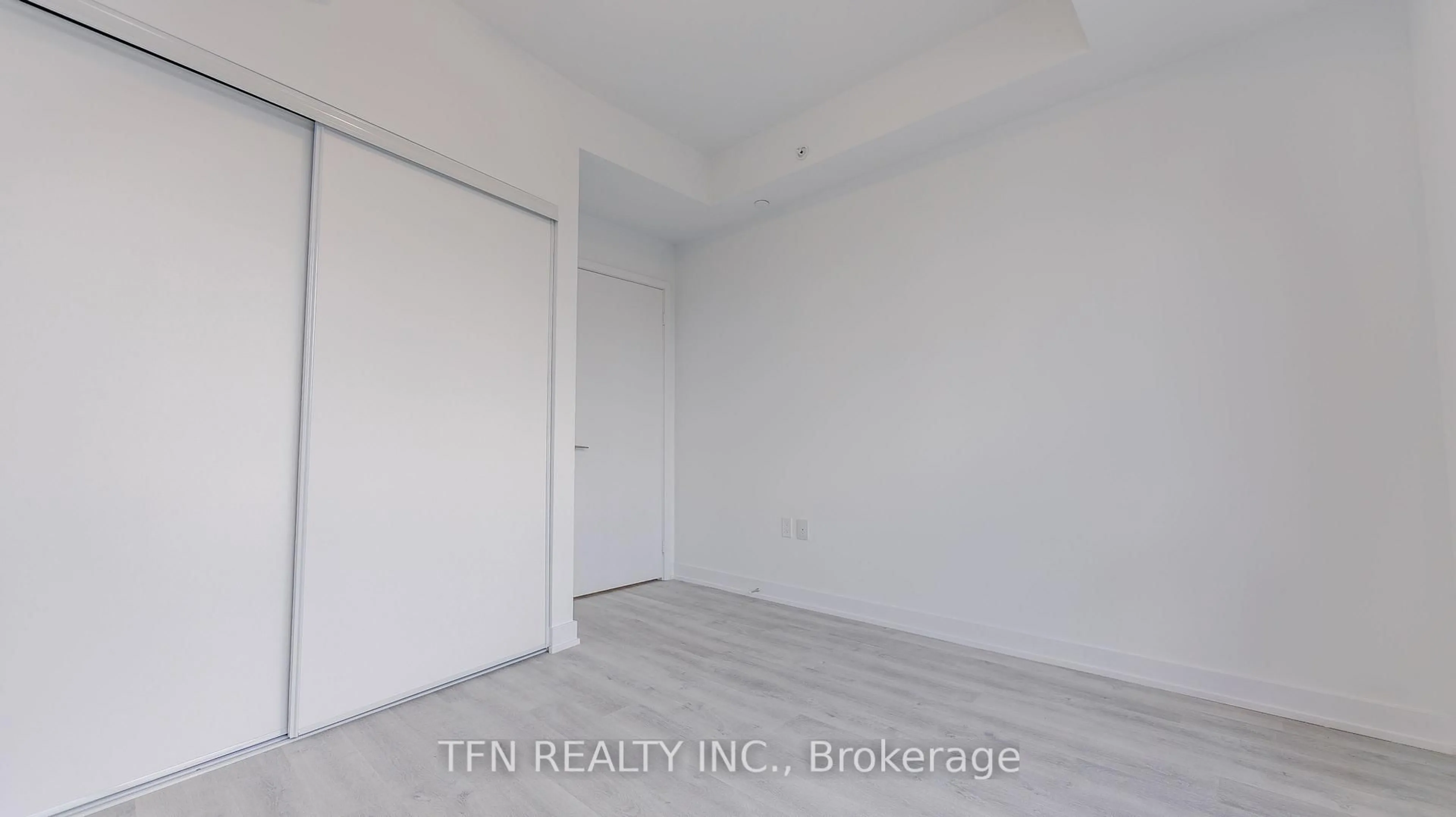 A pic of a room for 15 Richardson St #801, Toronto Ontario M5A 0Y5