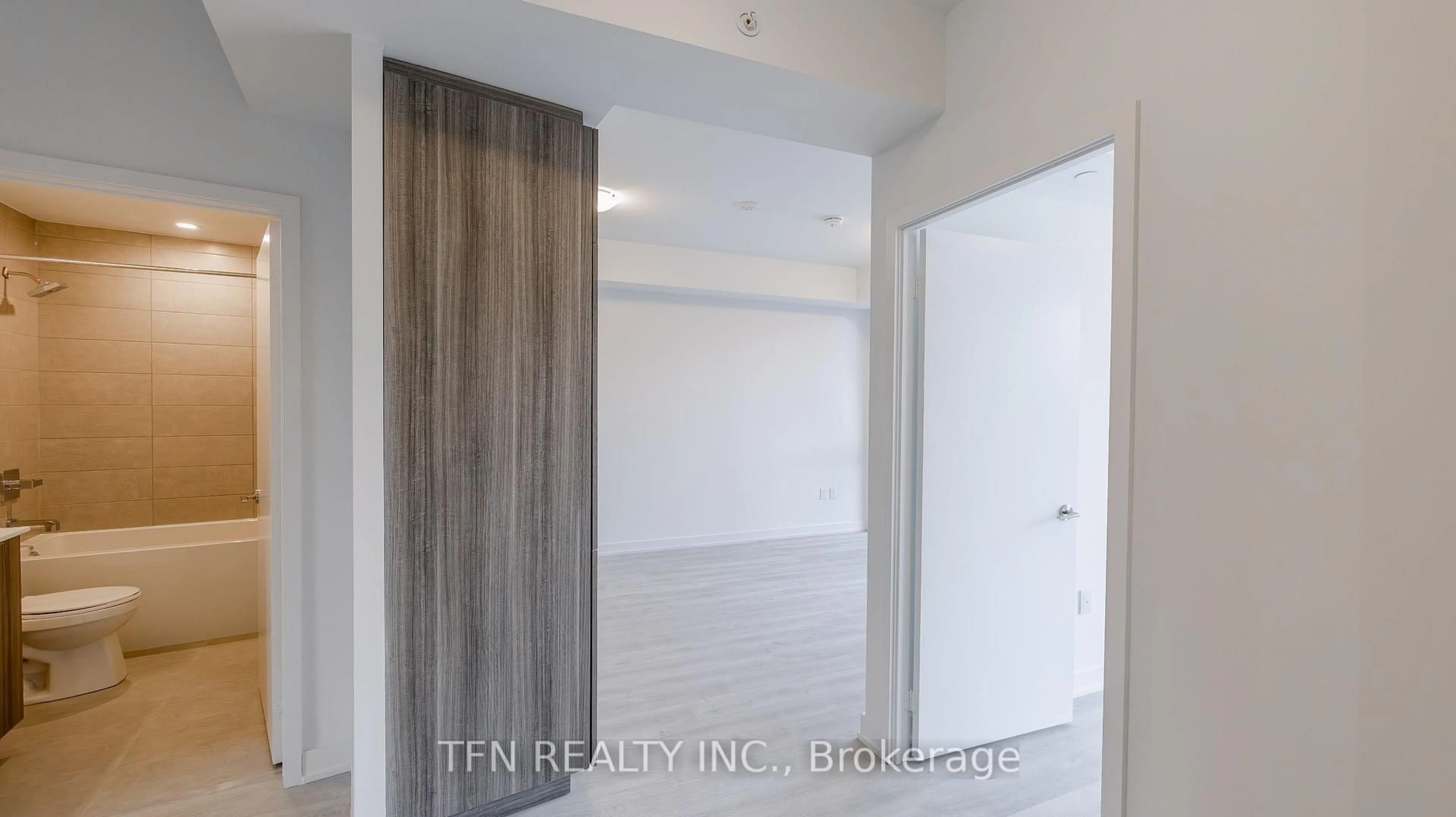 Unknown for 15 Richardson St #801, Toronto Ontario M5A 0Y5