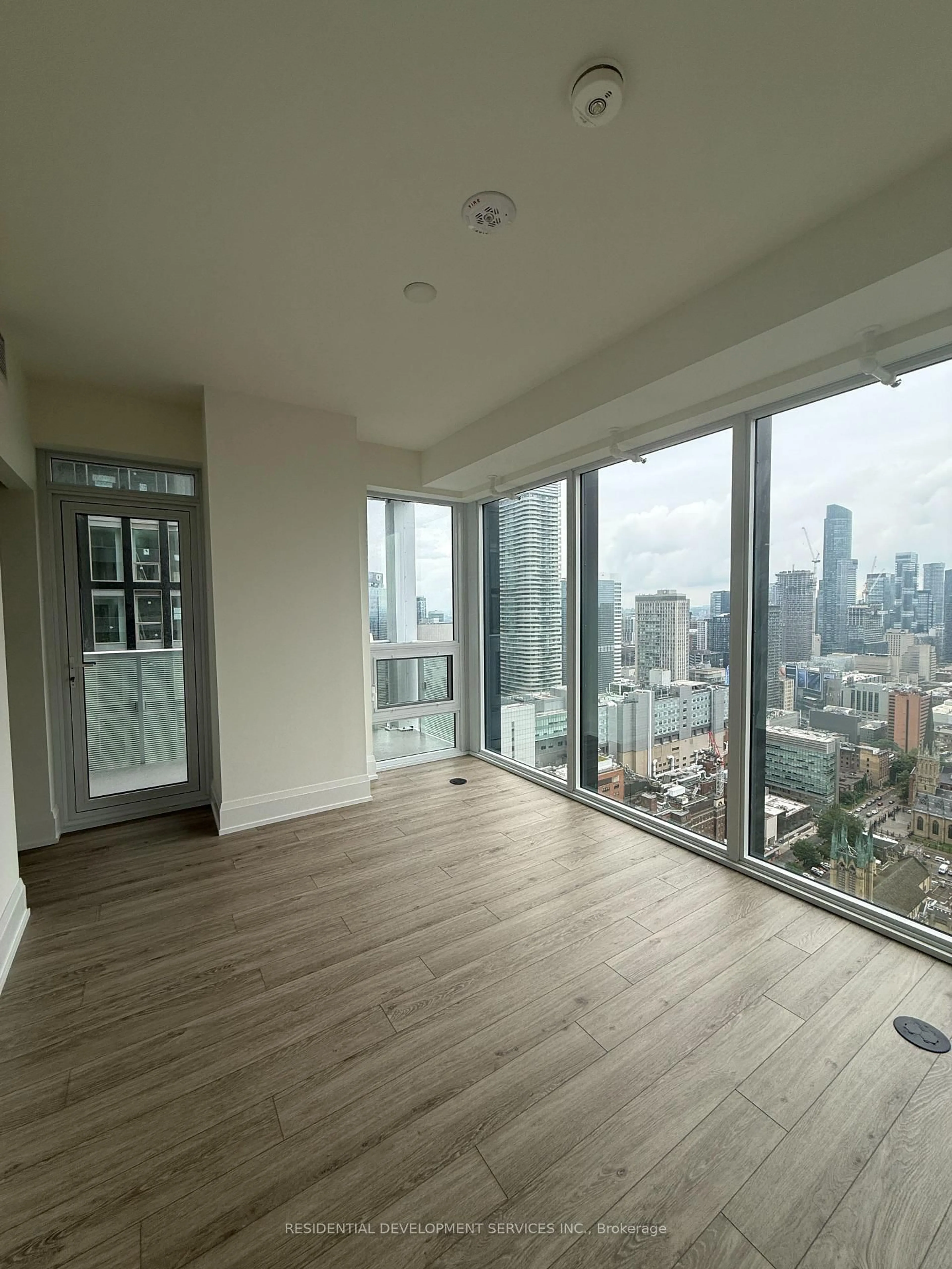 A pic of a room for 89 Church St #4703, Toronto Ontario M5C 0B7