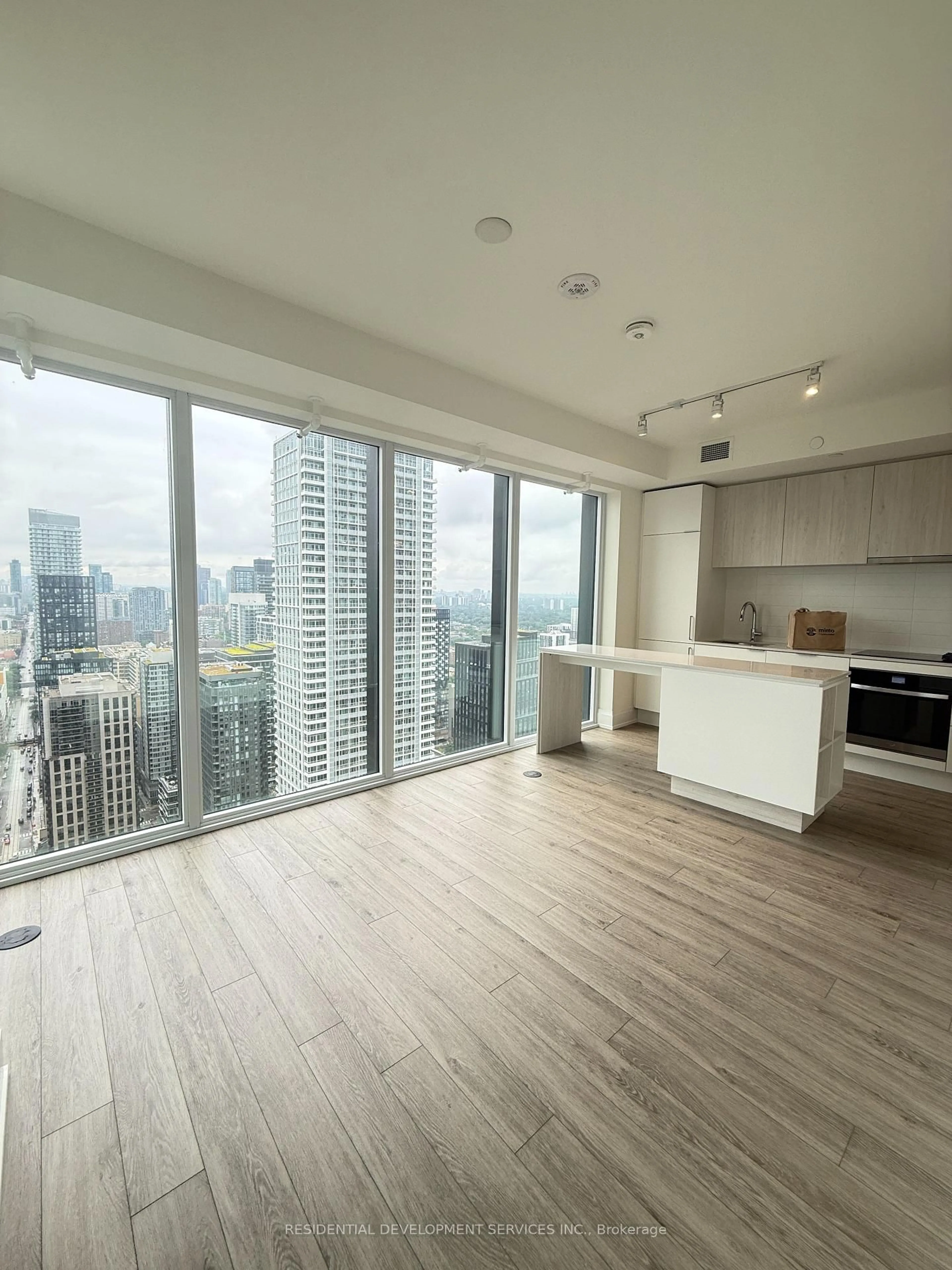 A pic of a room for 89 Church St #4703, Toronto Ontario M5C 0B7