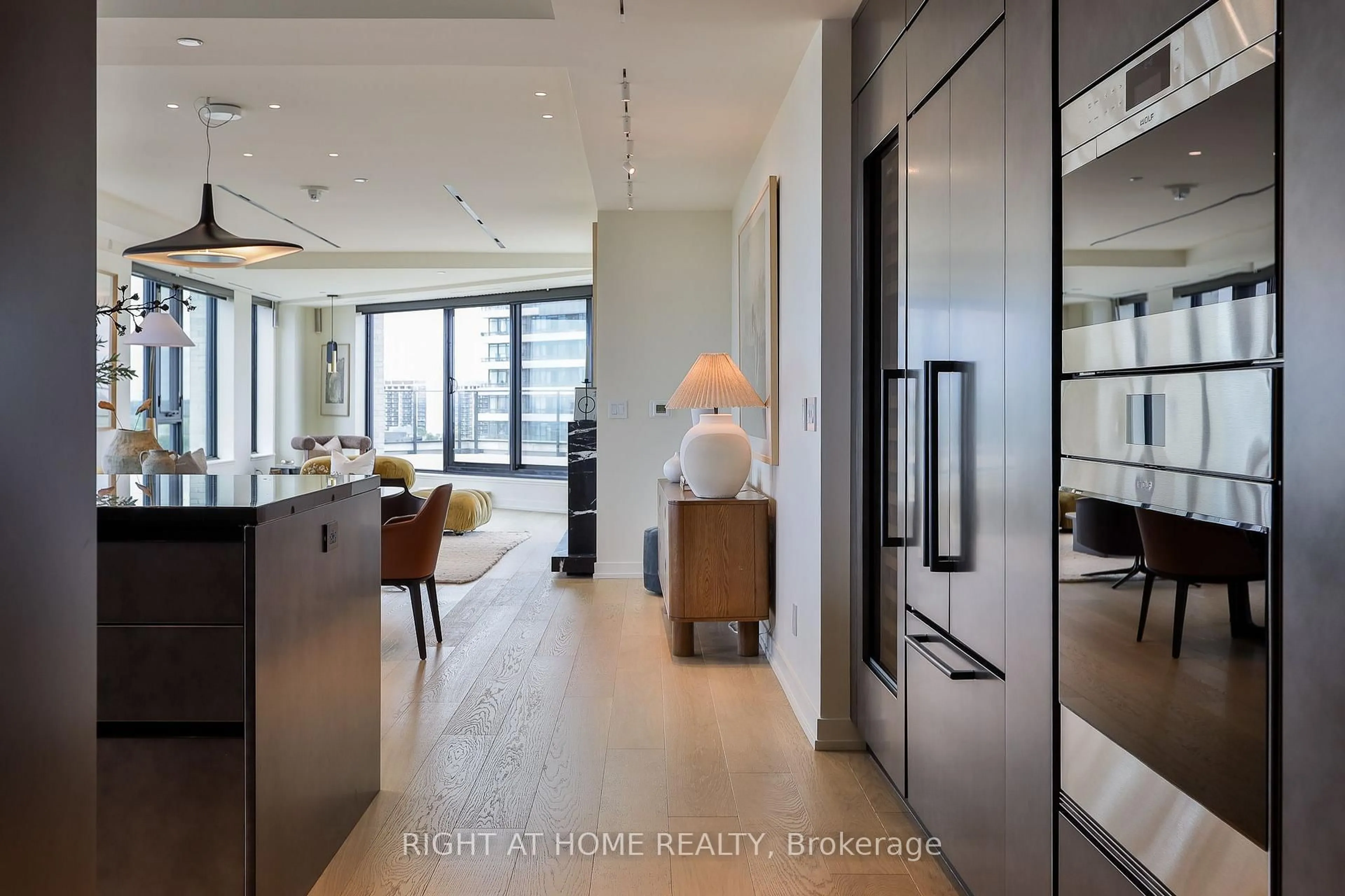 Contemporary kitchen, unknown for 200 Sudbury St #1302, Toronto Ontario M6J 0H1