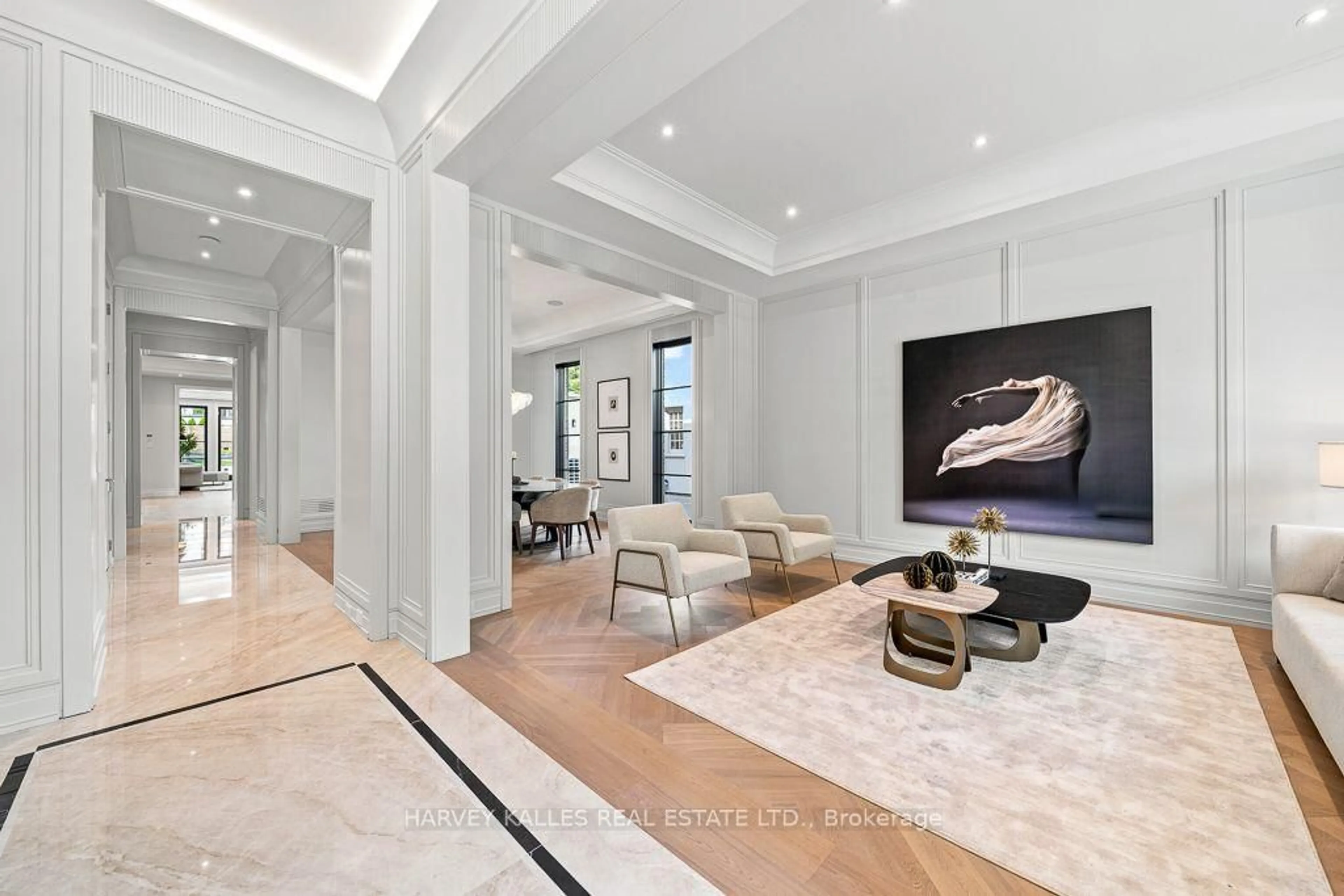 Unknown for 204 Forest Hill Rd, Toronto Ontario M5P 2N4