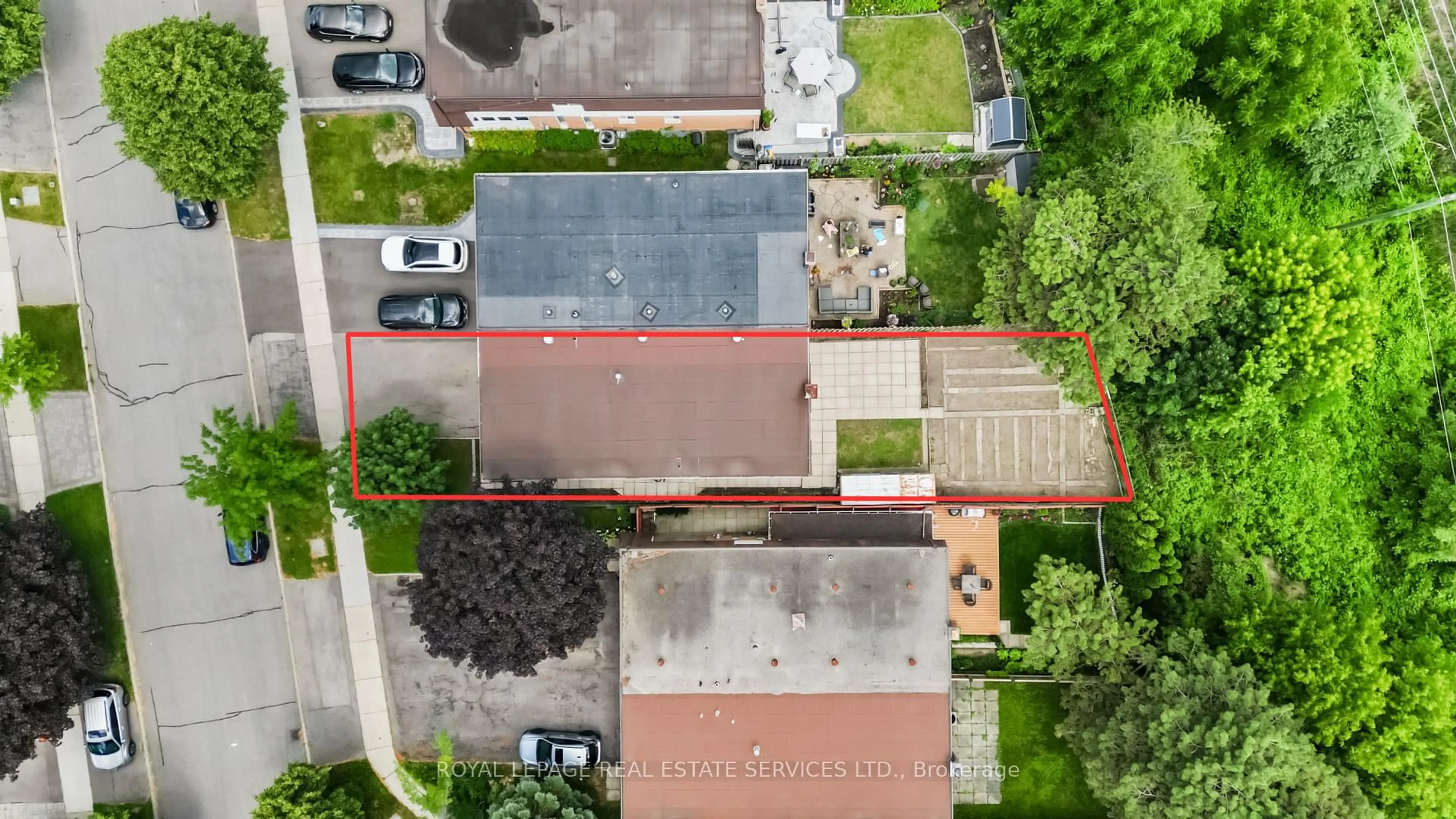 A pic from outside/outdoor area/front of a property/back of a property/a pic from drone, street for 67 Mintwood Dr, Toronto Ontario M2M 3A6