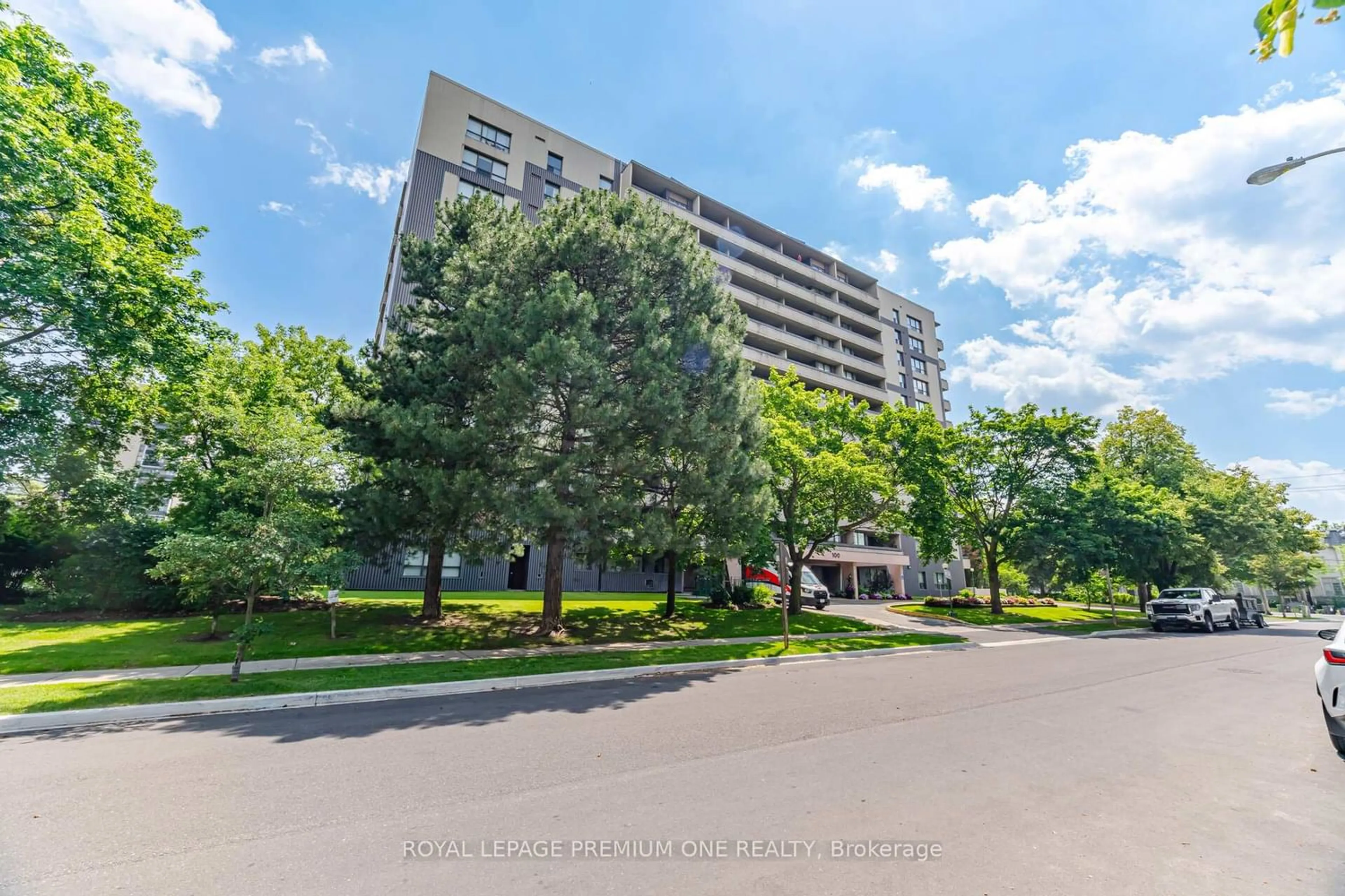 Unknown for 100 Canyon Ave #302, Toronto Ontario M3H 5T9