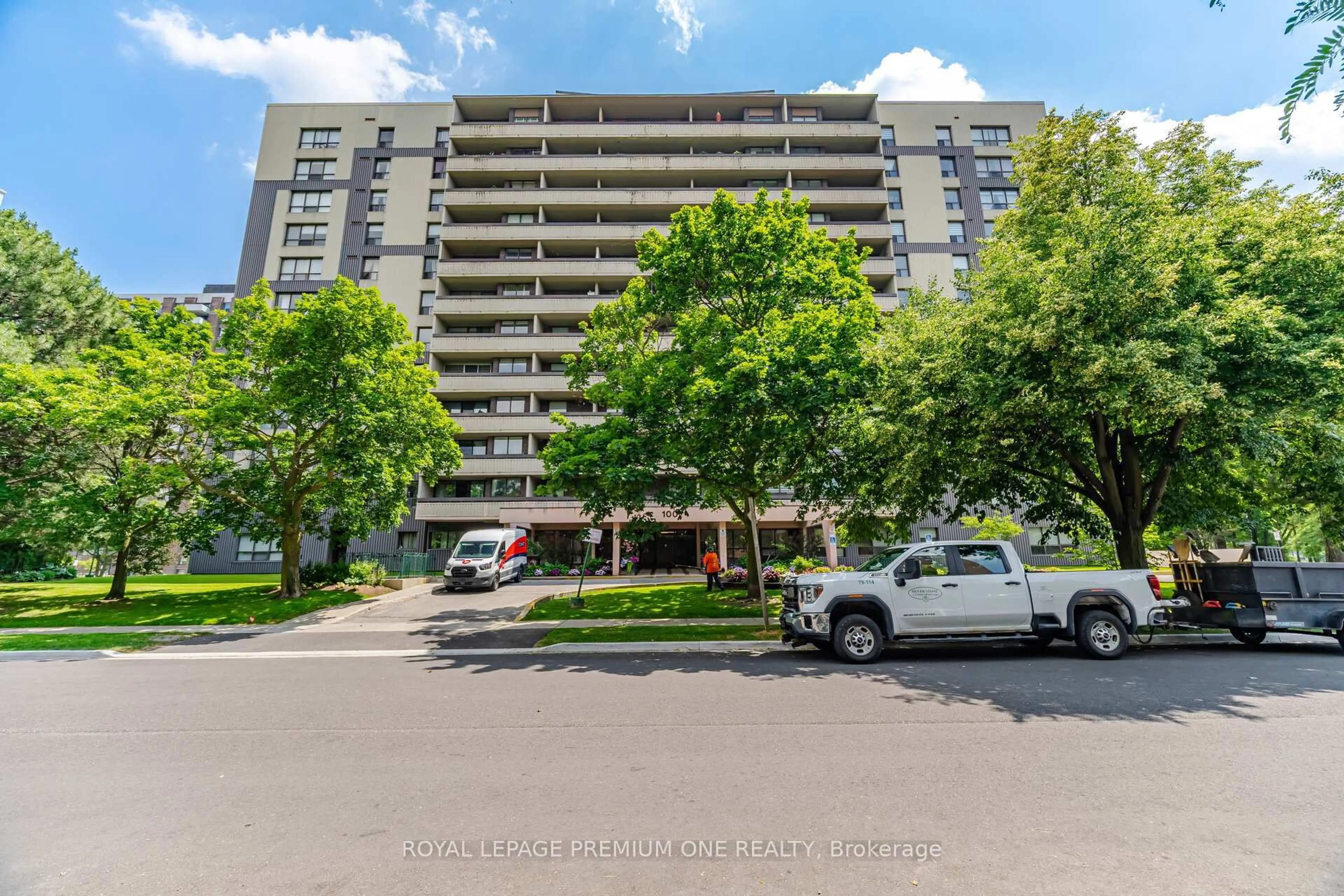 Unknown for 100 Canyon Ave #302, Toronto Ontario M3H 5T9