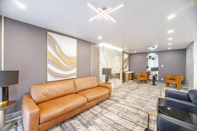 100 Canyon Ave #302, Toronto 5