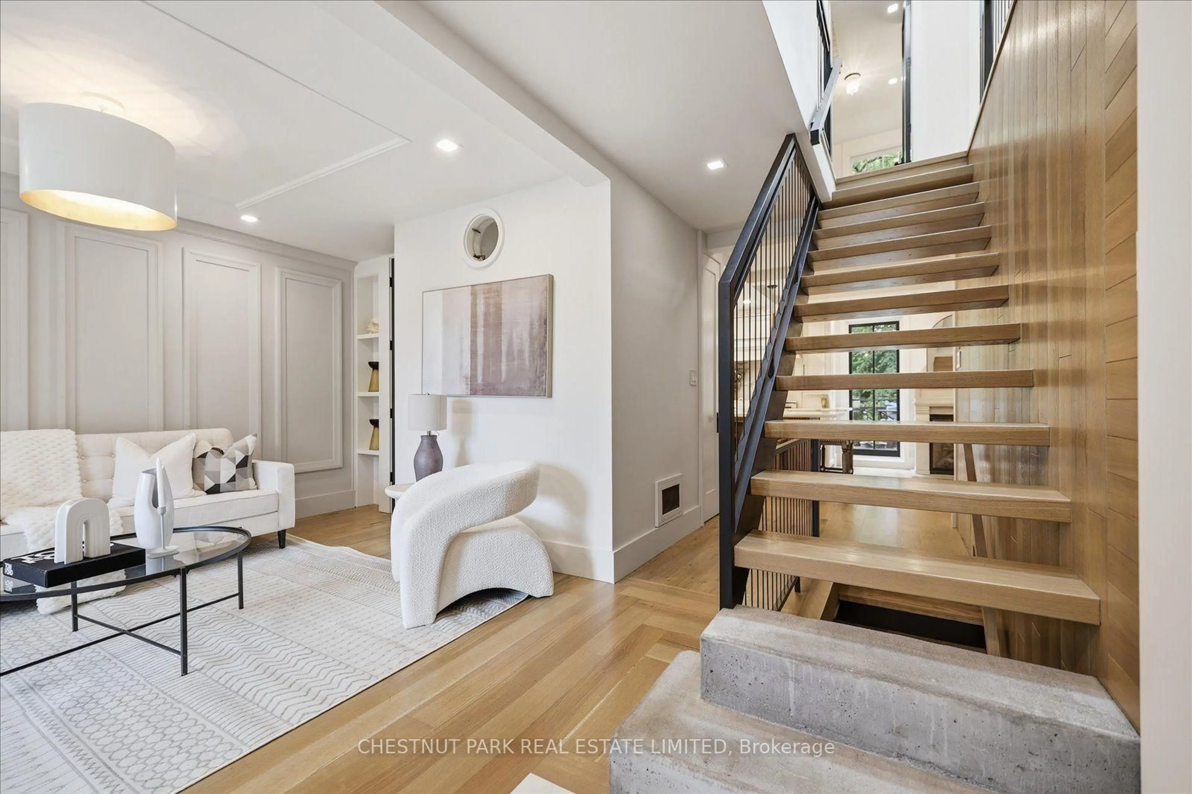 Indoor entryway for 310 Bessborough Dr, Toronto Ontario M4G 3L1