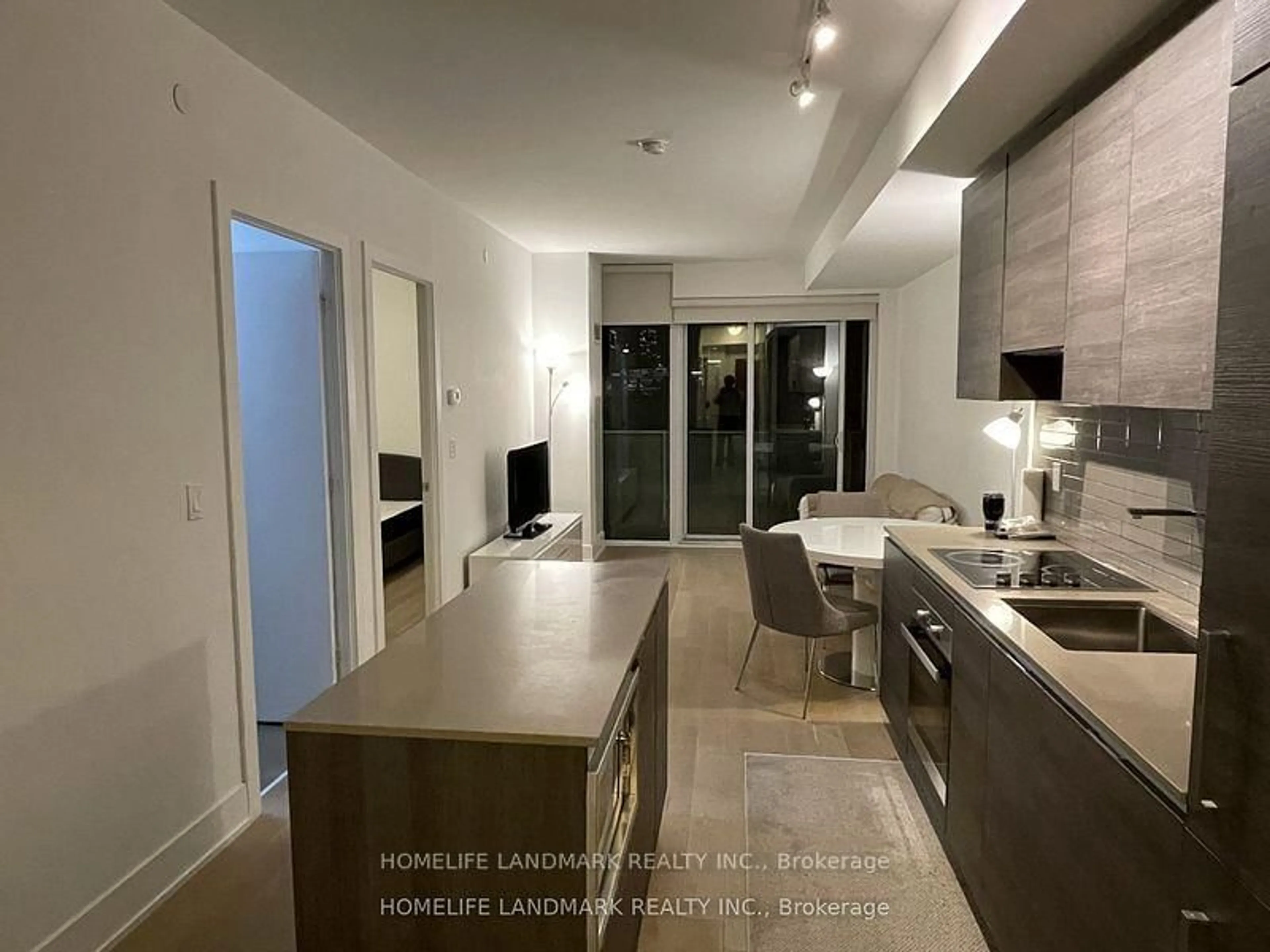 Open concept kitchen, unknown for 200 Bloor St #1004, Toronto Ontario M5S 1T8