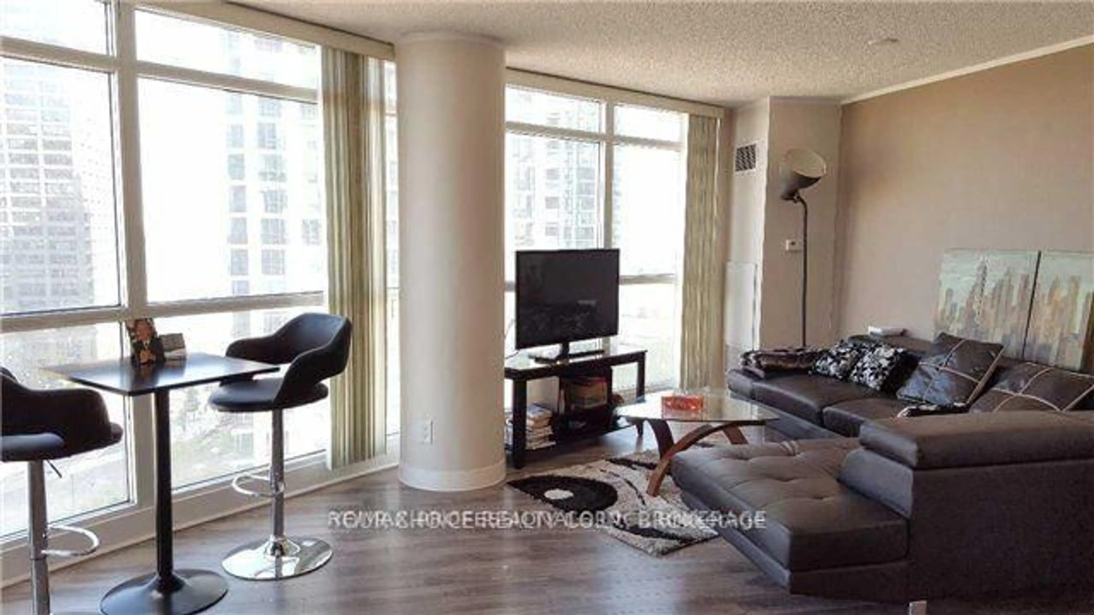 Living room with furniture, unknown for 18 Yonge St #1311, Toronto Ontario M5E 1Z8