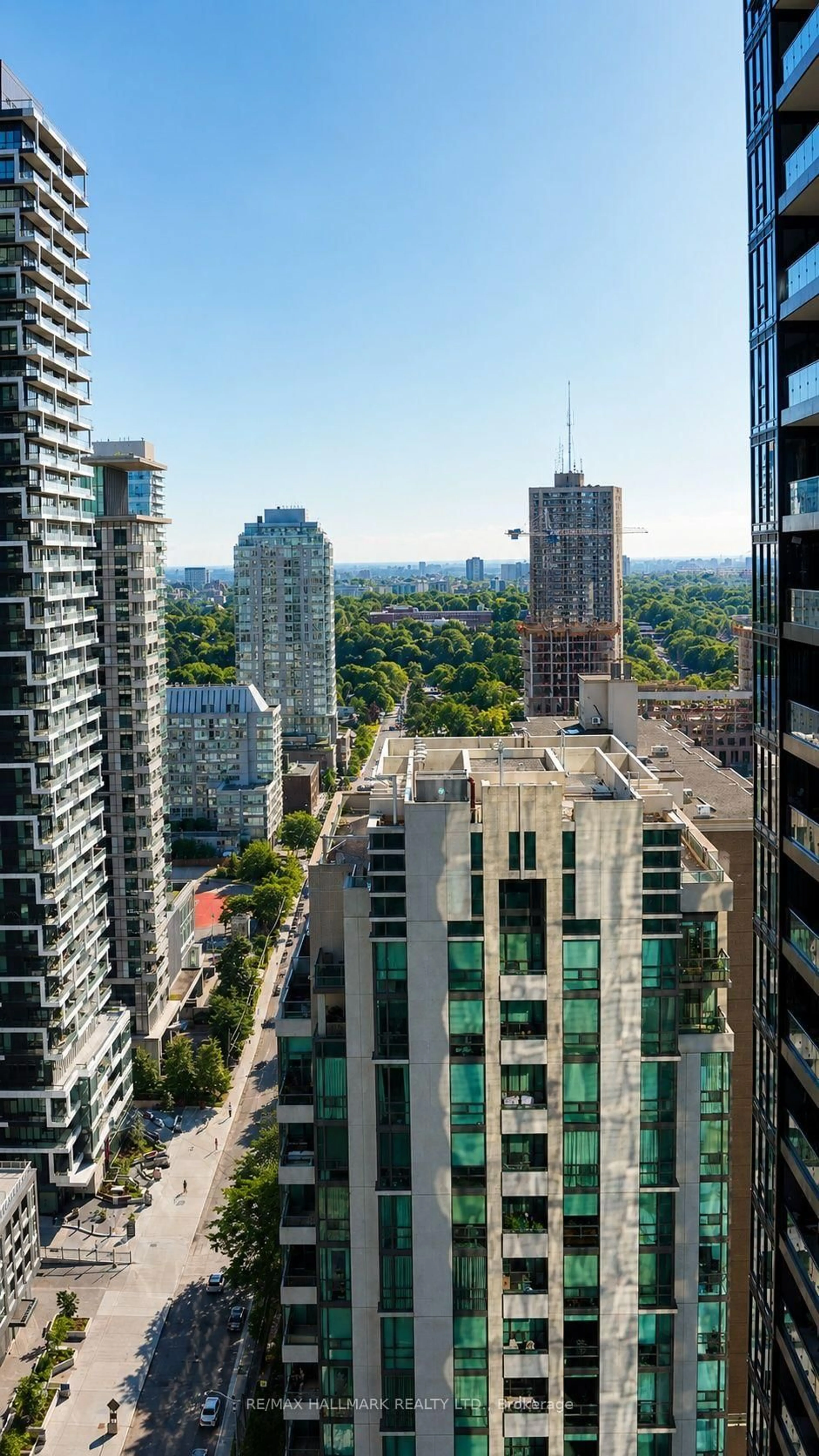 A pic from outside/outdoor area/front of a property/back of a property/a pic from drone, city buildings view from balcony for 110 Broadway Ave #2502, Toronto Ontario M4P 1V7