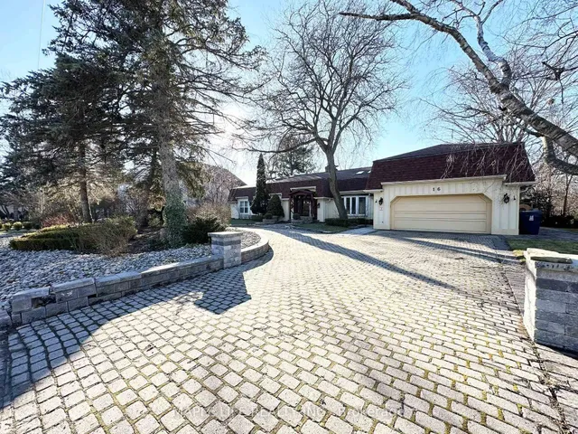 16 Brian Cliff Dr, Toronto 3