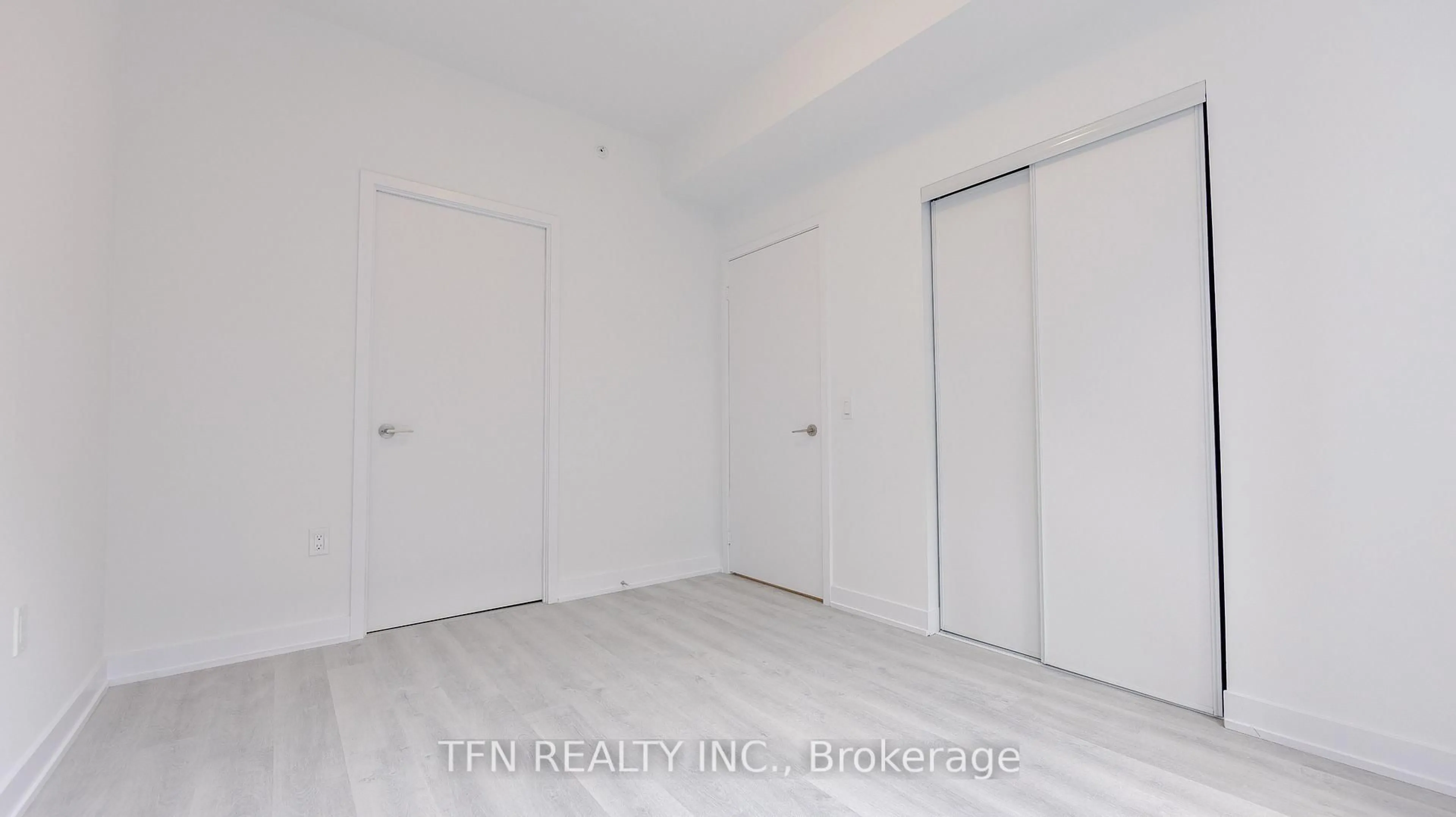 A pic of a room for 15 Richardson St #1028, Toronto Ontario M5A 0Y5