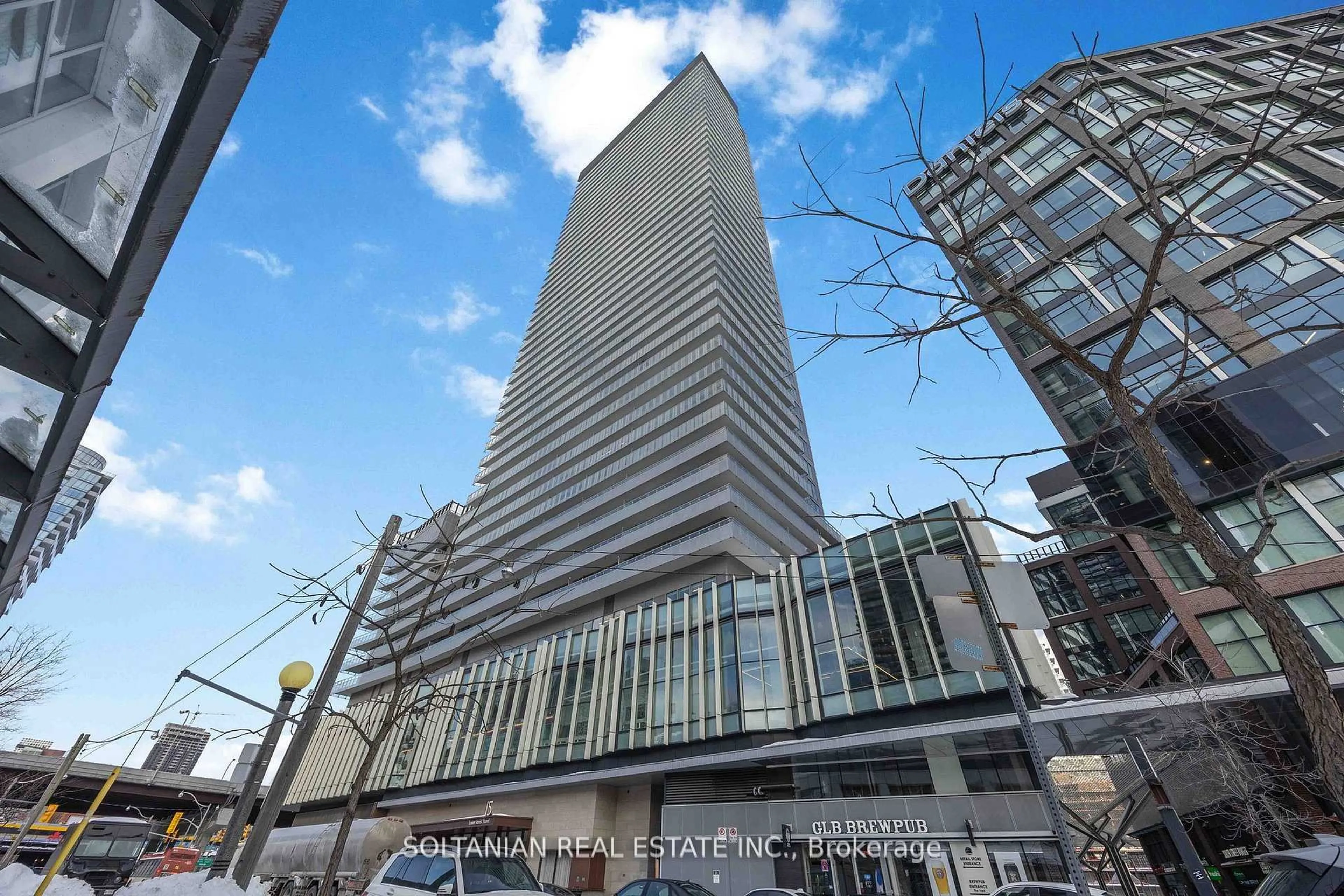 Indoor foyer for 15 Lower Jarvis St #19, Toronto Ontario M5E 1Z6