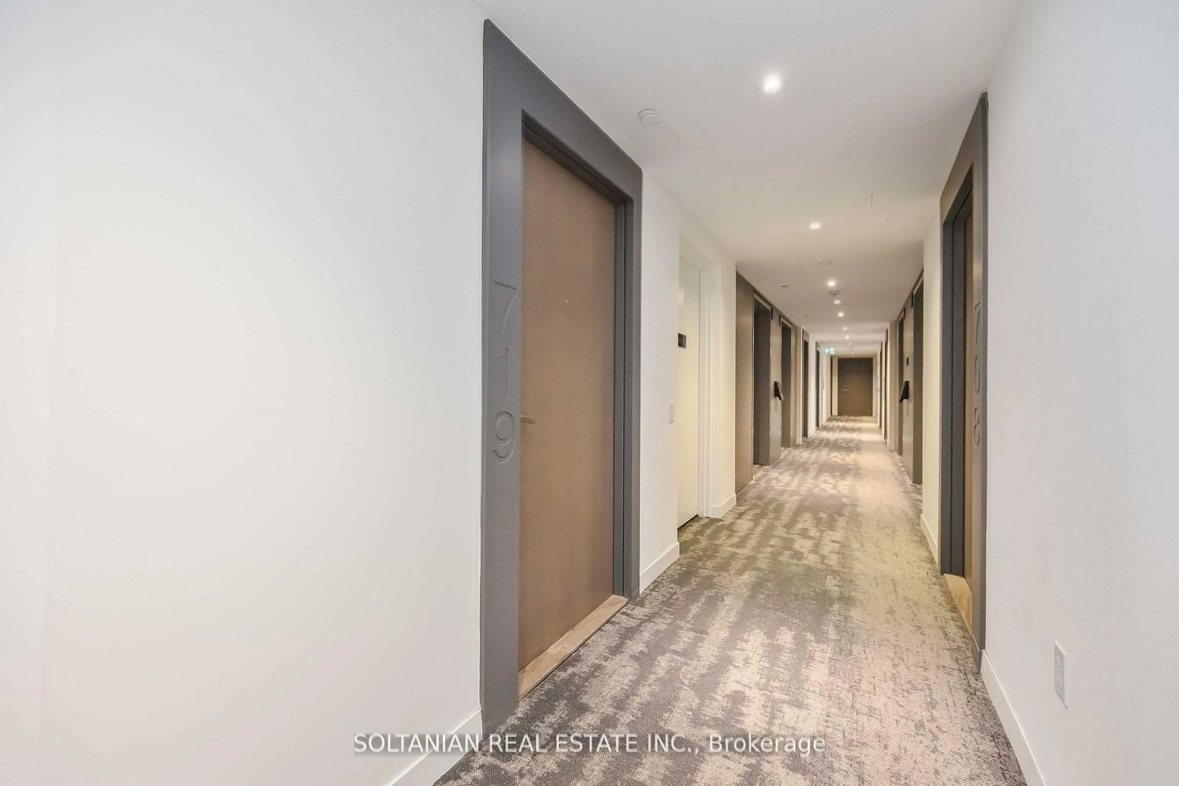 Indoor foyer for 15 Lower Jarvis St #19, Toronto Ontario M5E 1Z6
