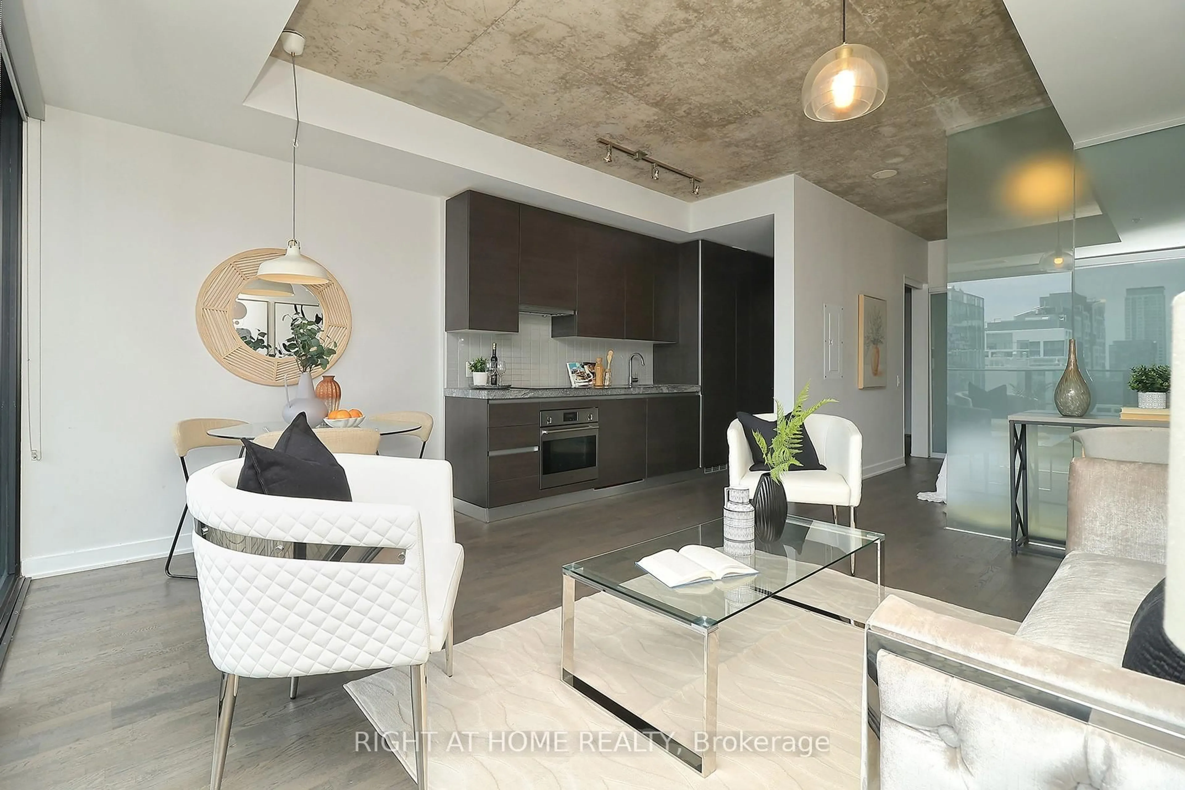 Living room with furniture, unknown for 629 King St #1112, Toronto Ontario M5V 0G9