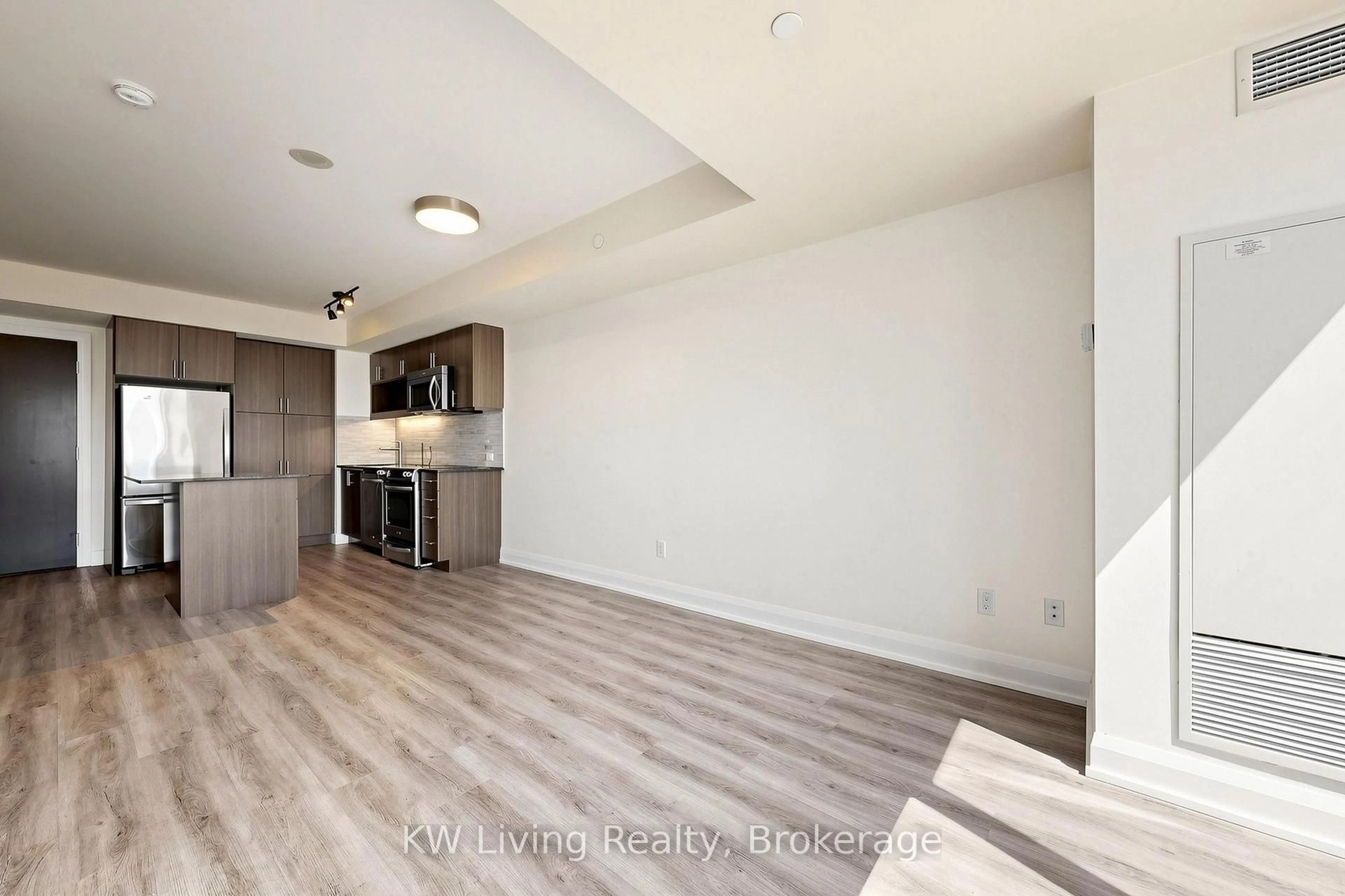 A pic of a room for 18 Graydon Hall Dr #312, Toronto Ontario M3A 0A4