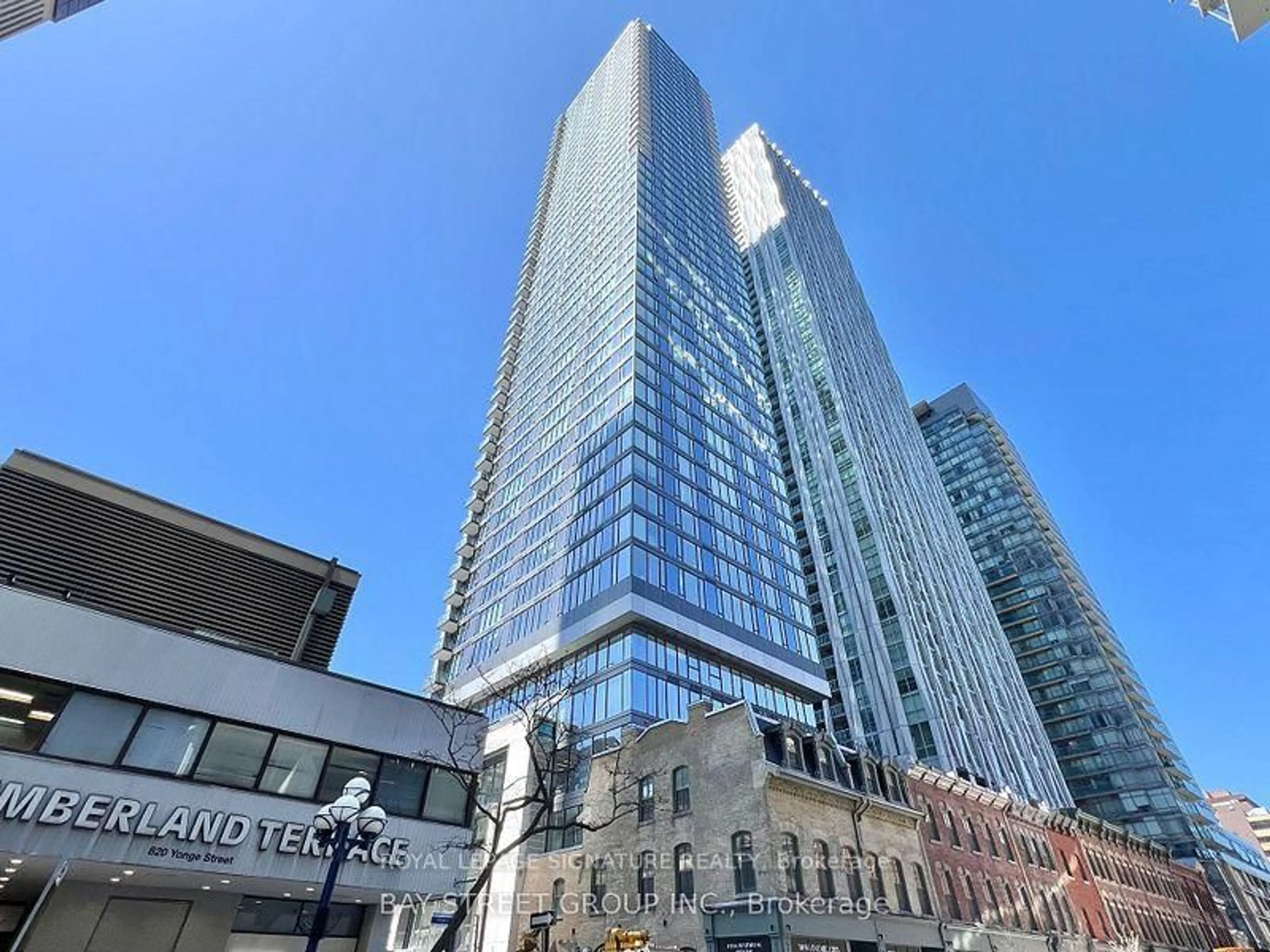 Unknown for 8 Cumberland St #2801, Toronto Ontario M4W 0B6