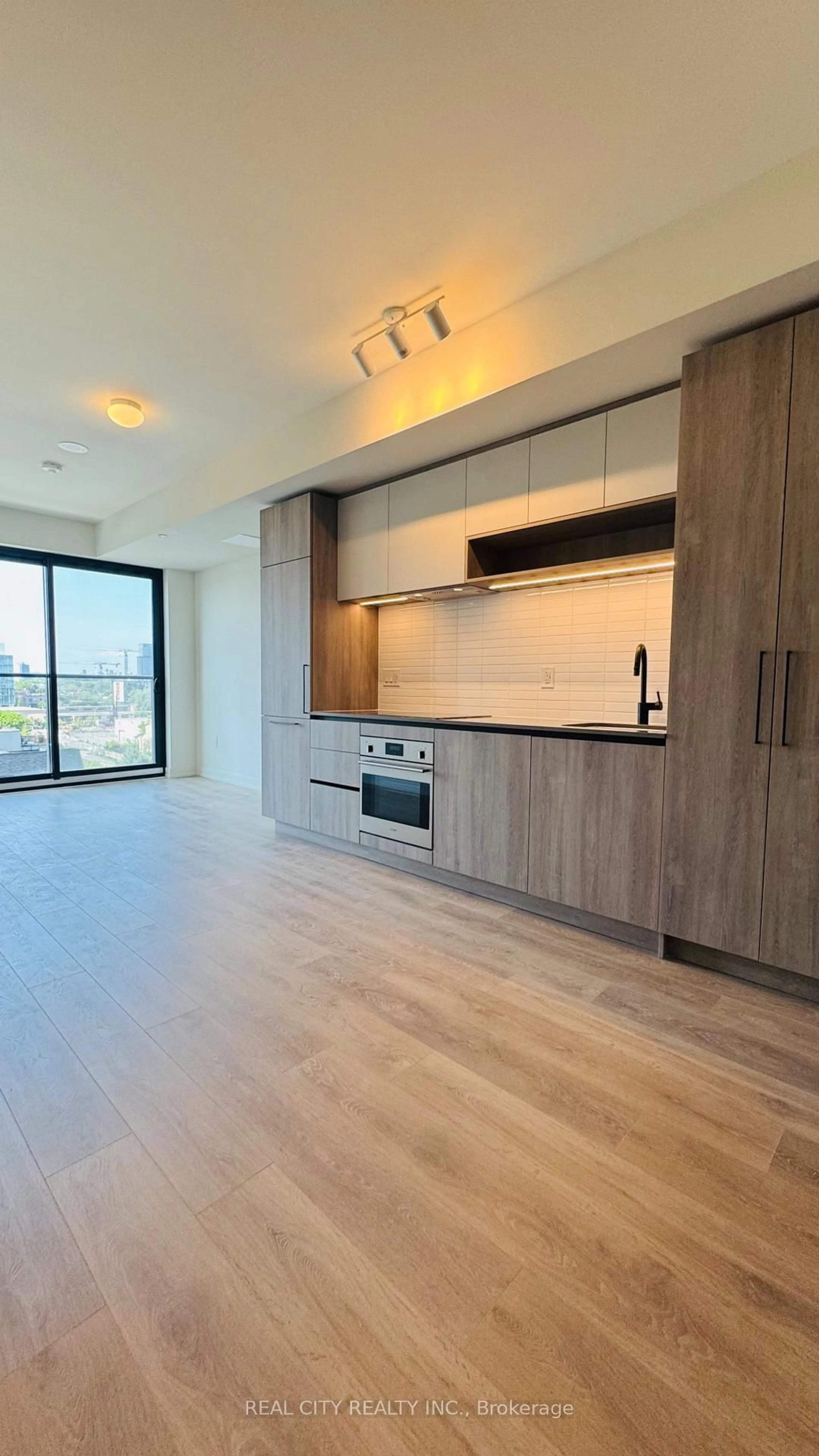 Open concept kitchen, unknown for 181 Sterling Rd #701, Toronto Ontario M6R 2B2